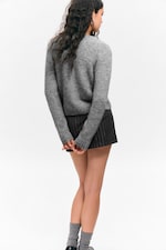 Grau meliert - Gebürstete Strickjacke mit Knöpfen - 2