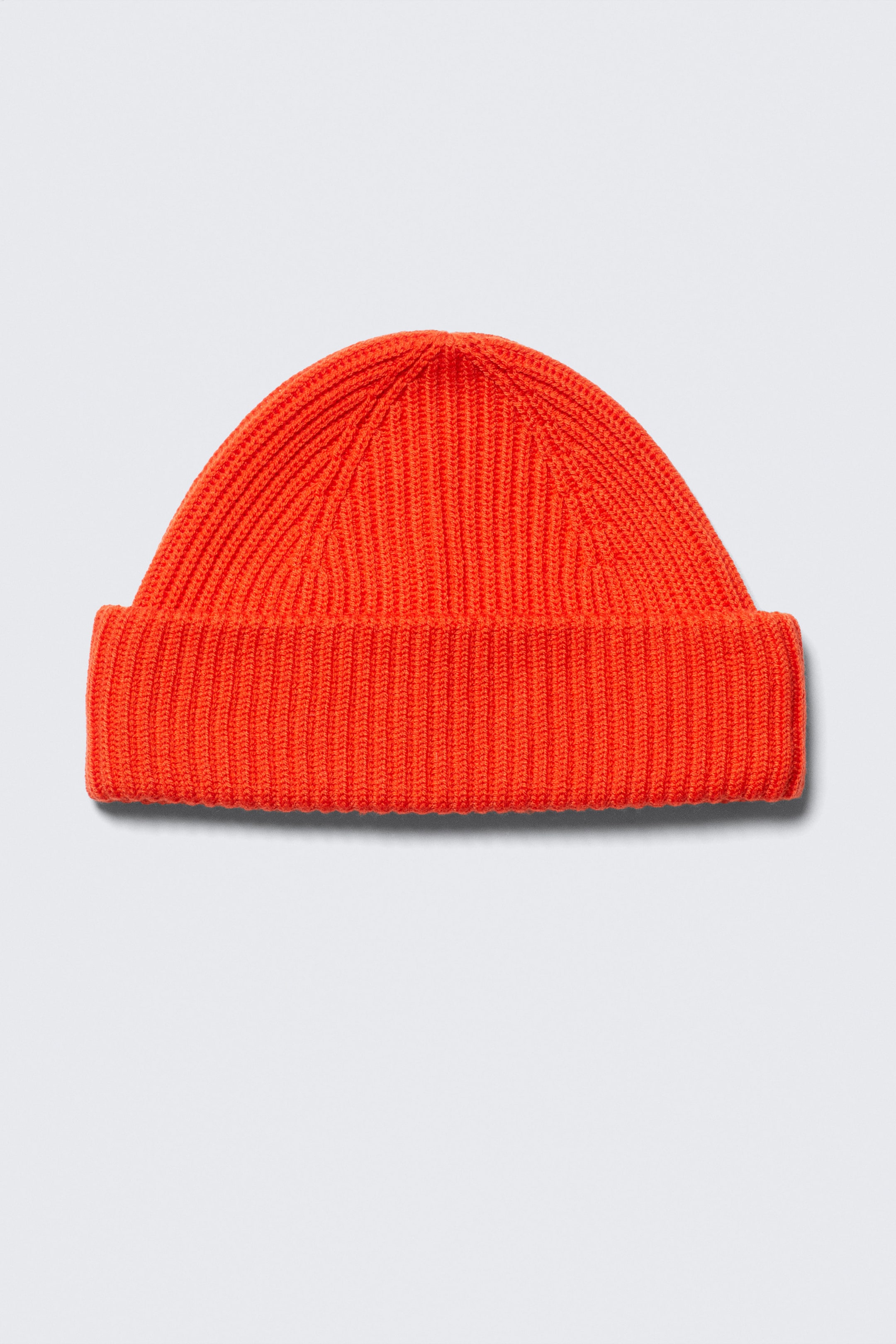 Leuchtendes Orange - Umgeschlagene Strickmütze aus Wollmischung