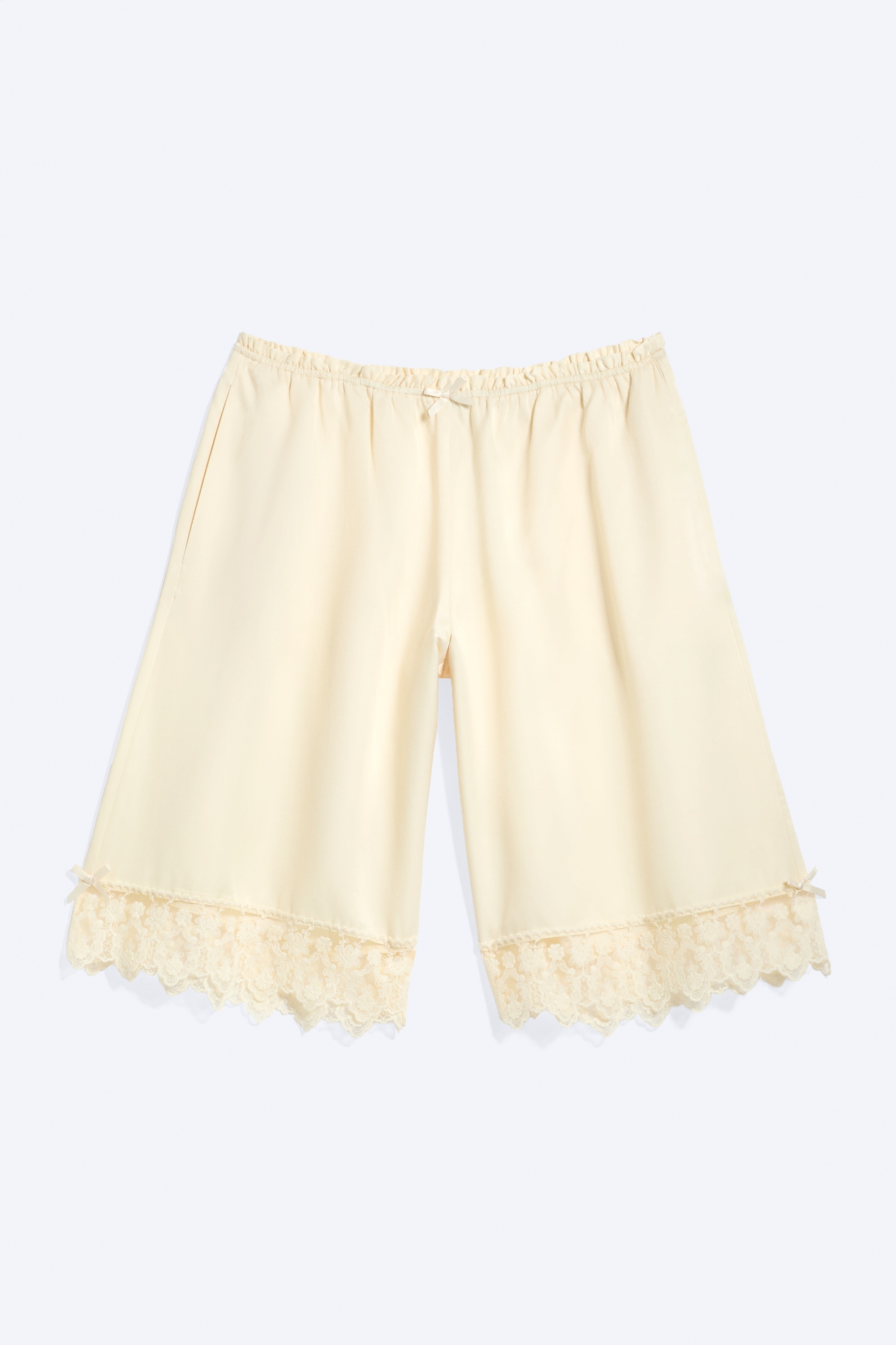 Calções de Cetim com Renda - Branco sujo/Preto