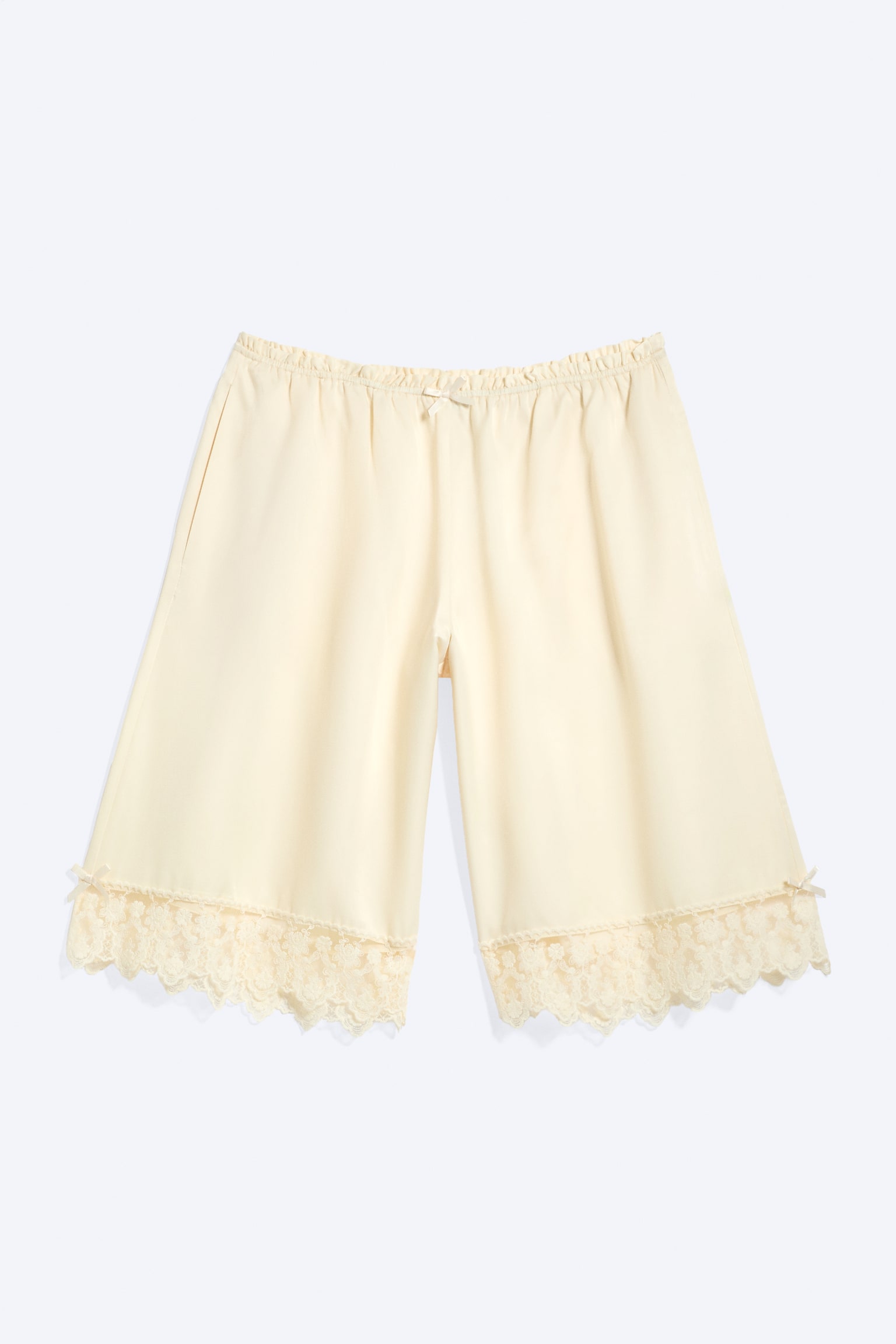 Pantaloncini in raso con pizzo-Bianco polvere - 2