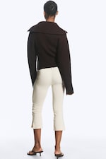 Dunkelbraun - Taillenbetonter Strick-Cardigan - 3
