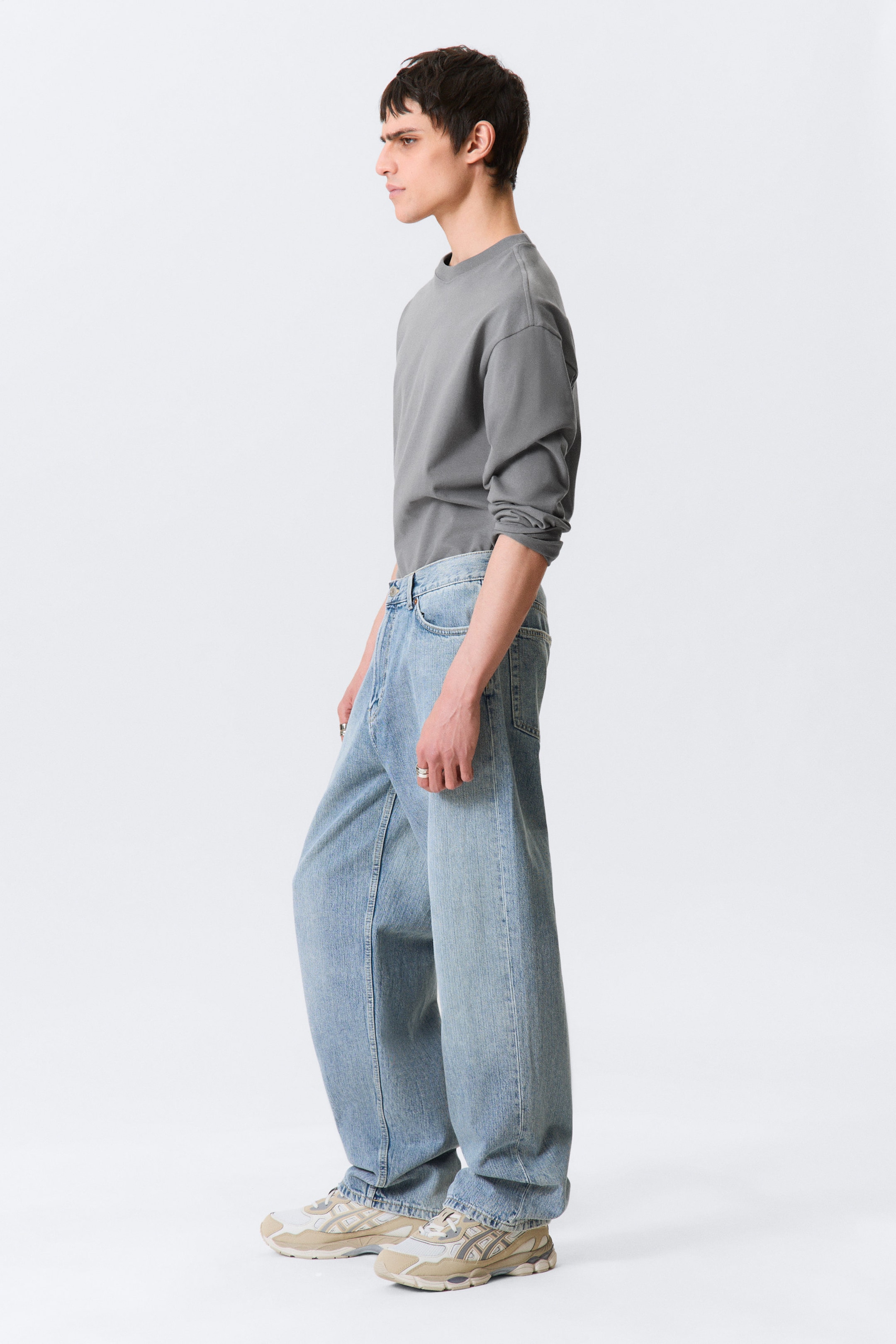 Blue Fade - Medium Blue - Galaxy Mid Rise Loose Straight Leg Unisex Jeans - 2