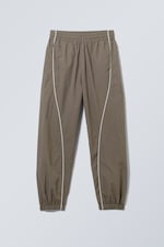 Mörk mullvad - Thomas Joggers - 0