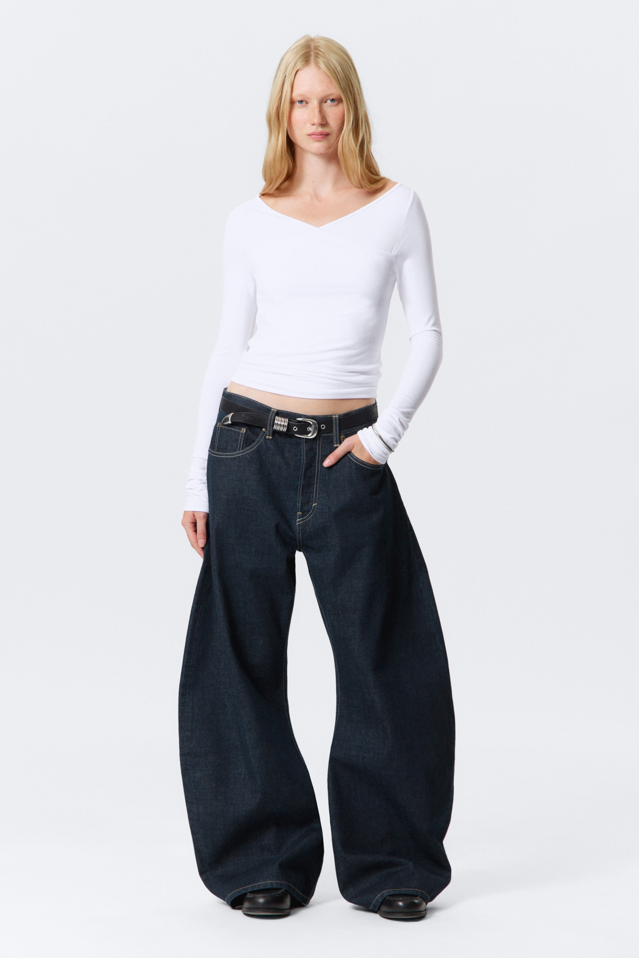 White - Slim Long-Sleeved Wrap Top - 2