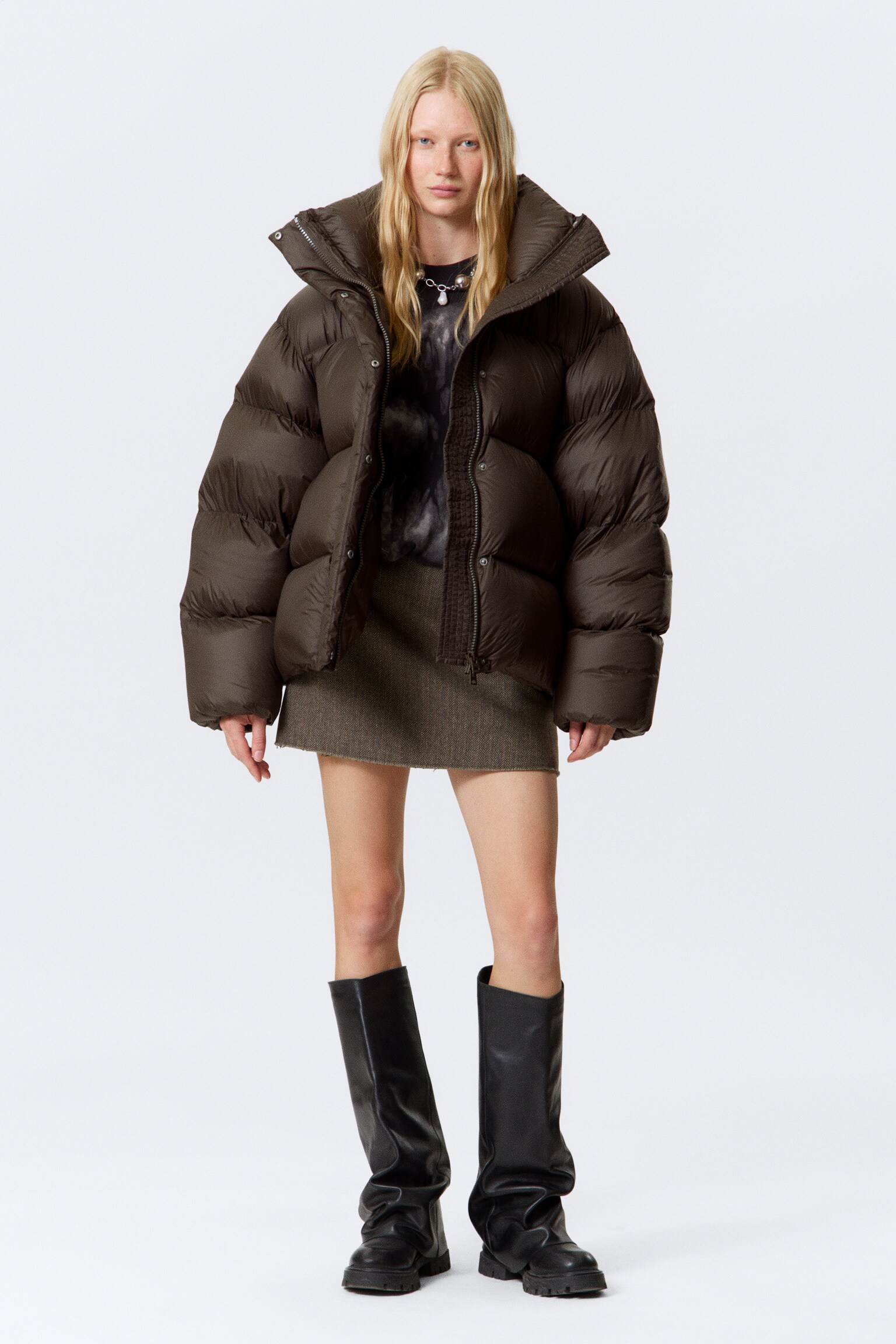 Oversized Recycled Down Puffer Jacket - Donkerbruin