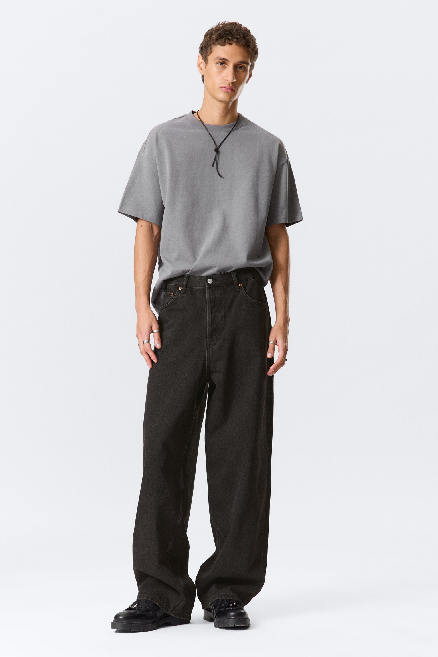 Astro Loose Baggy Leg Jeans - Tuned Black - Black/Board Blue - Medium Blue/Blue Stream - Medium Blue/Blue One - Medium Blue/Mine Grey/Blue Rinse - Dark Blue/Dusky Black - Black/Snow Blue - Light Blue/Black Rinse - Black/Mine Blue - Medium Blue