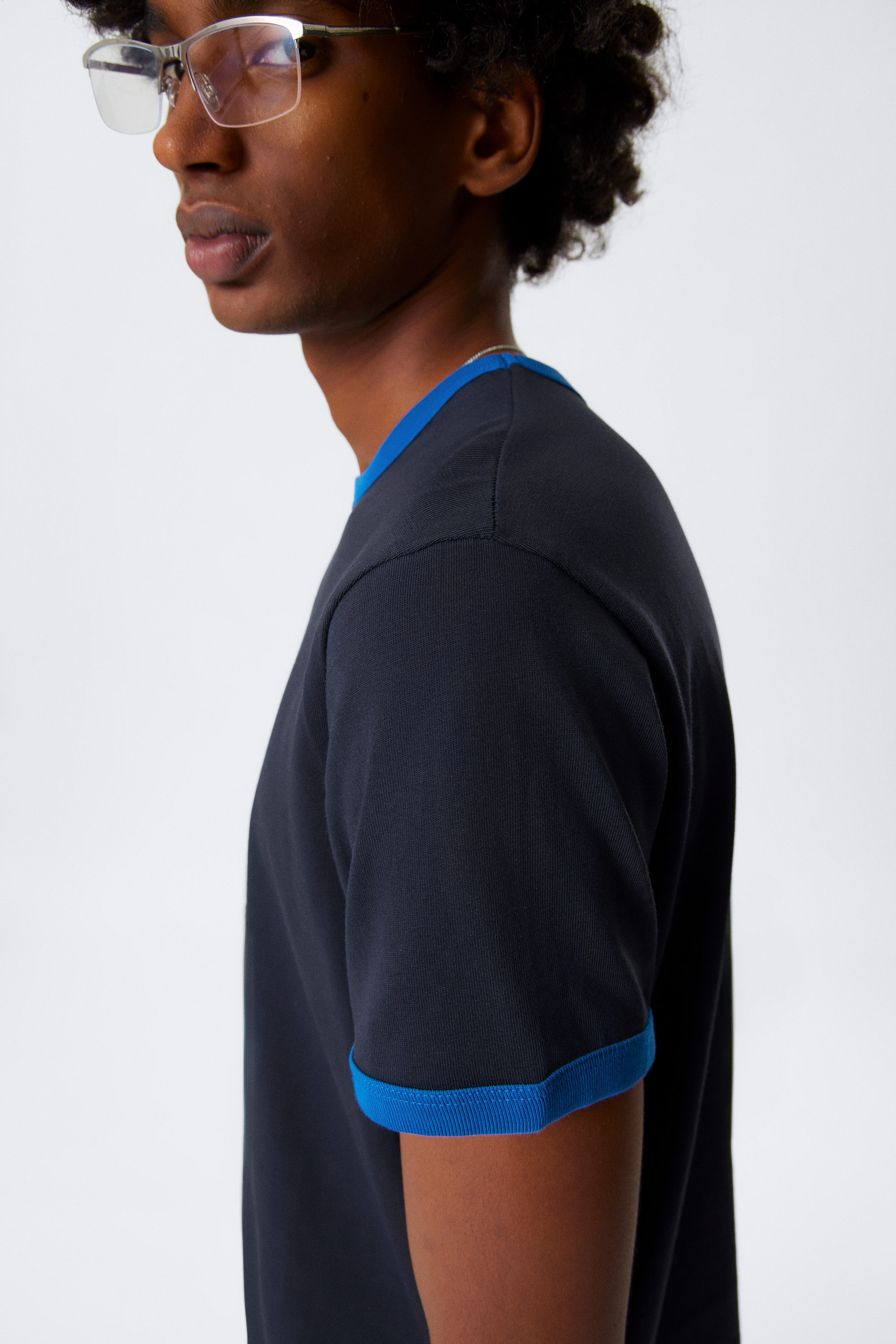 Dark Blue - Short-Sleeved Contrast Trim Cotton T-shirt - 2