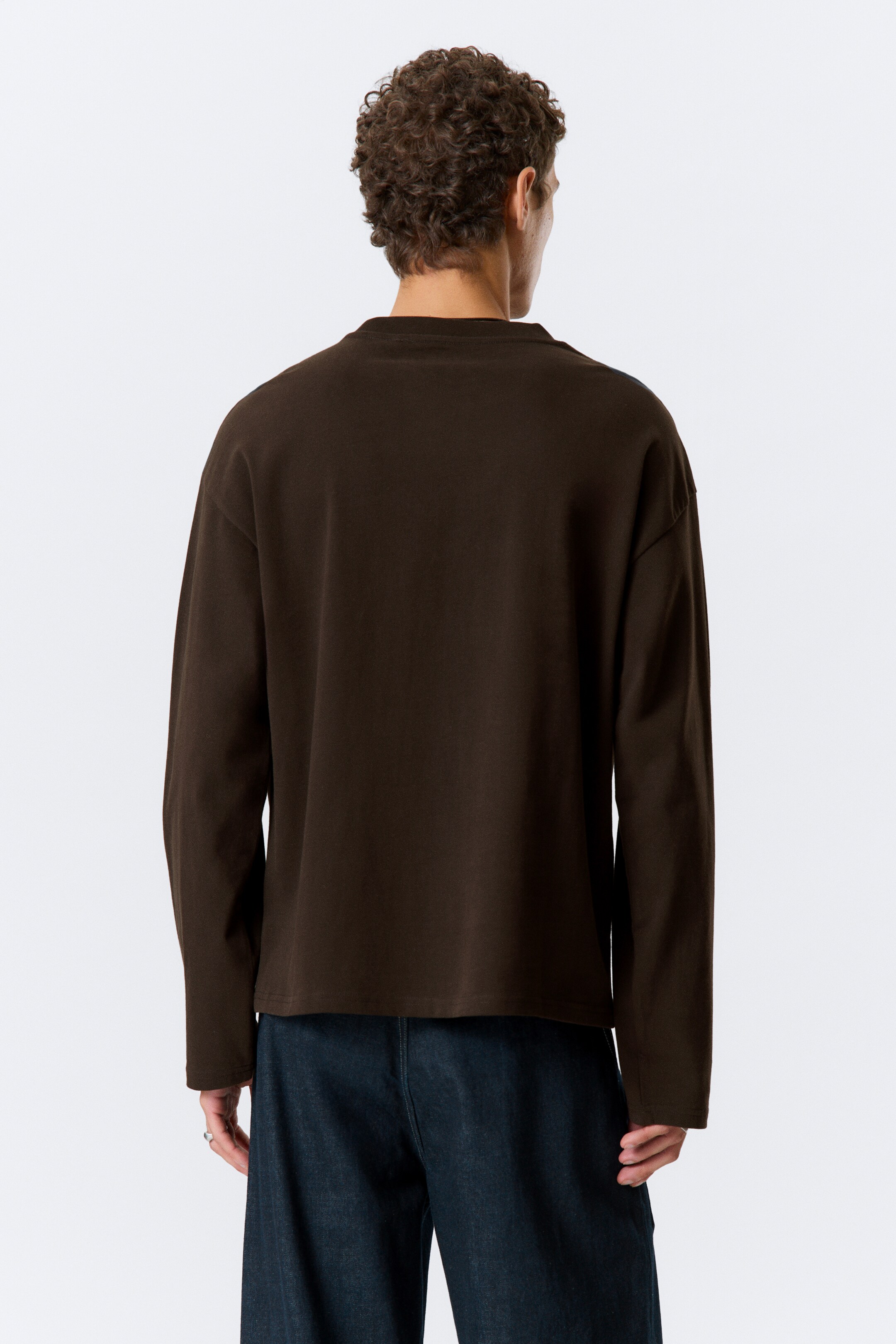 Ingrandisci l'immagine: Great Boxy Long Sleeve T-shirt - Dark Brown - UOMO | H&M CH 5