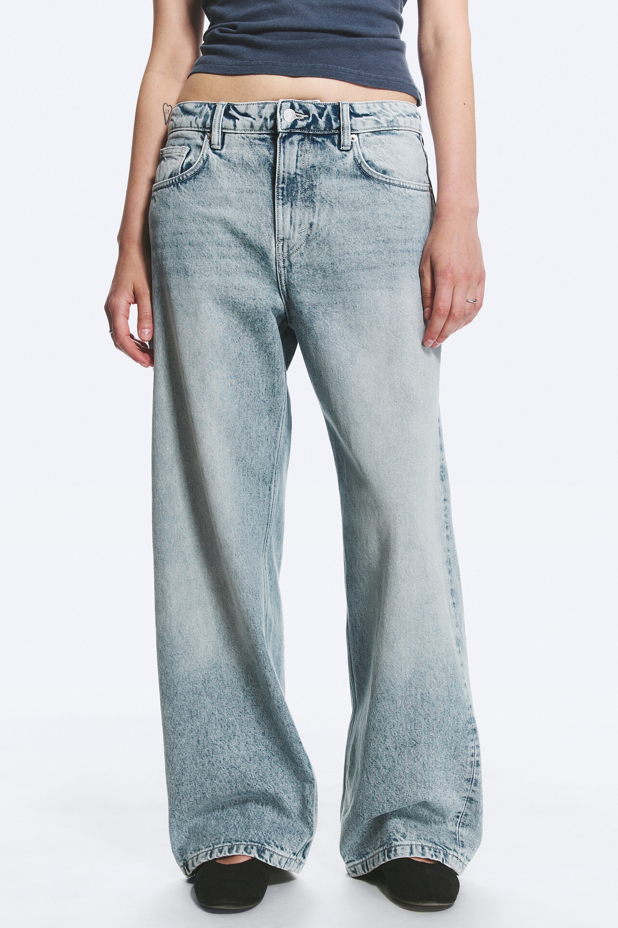 Notus Blue - Light Blue - Missy Low Rise Loose Straight Jeans - 2