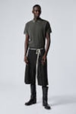 Black - Loose Fit Pleated Suit Shorts - 0