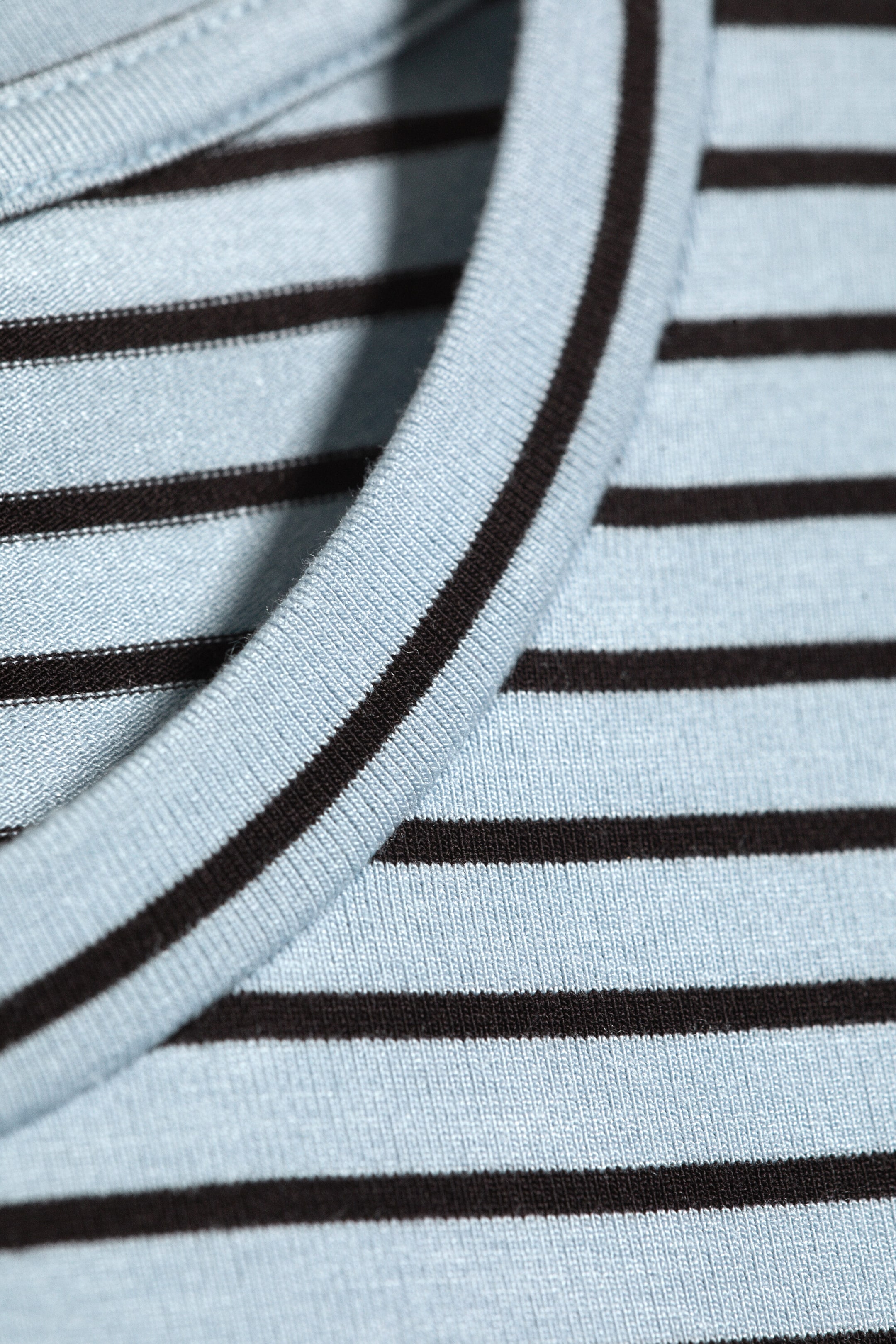 Blau/Schwarz gestreift - Longsleeve-Top aus Viskose - 4