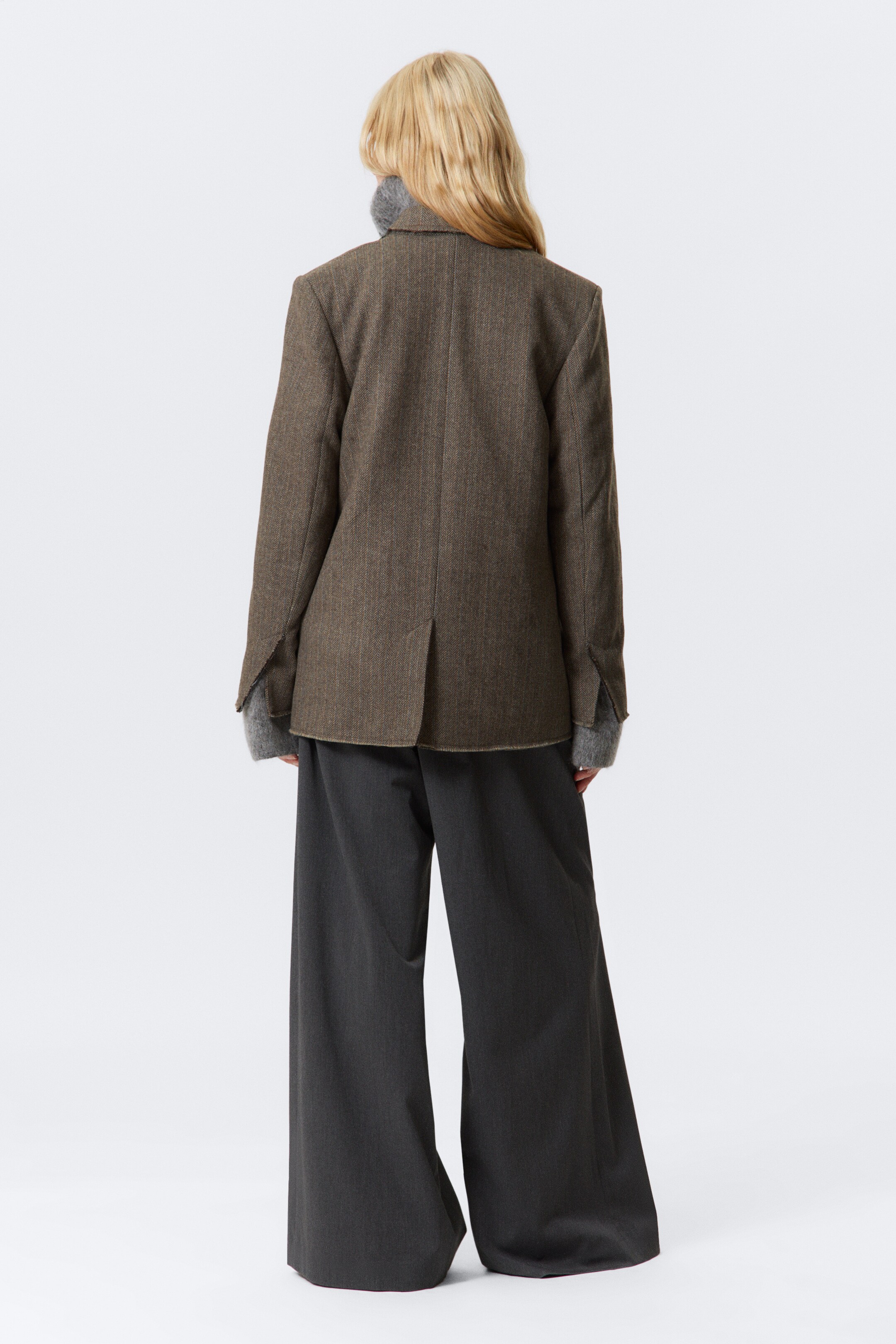 Agrandir l'image: Blazer en laine mélangée à chevrons coupe ample - Chevron taupe foncé - FEMME | H&M BE 5