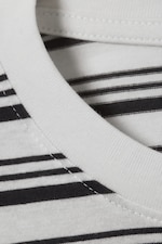 Black & White Stripes - T-shirt rayé manches longues coupe carrée - 1