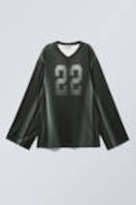 Schwarz/Grau – "22" - Langärmeliges Sport-Shirt im Oversize-Look - 0