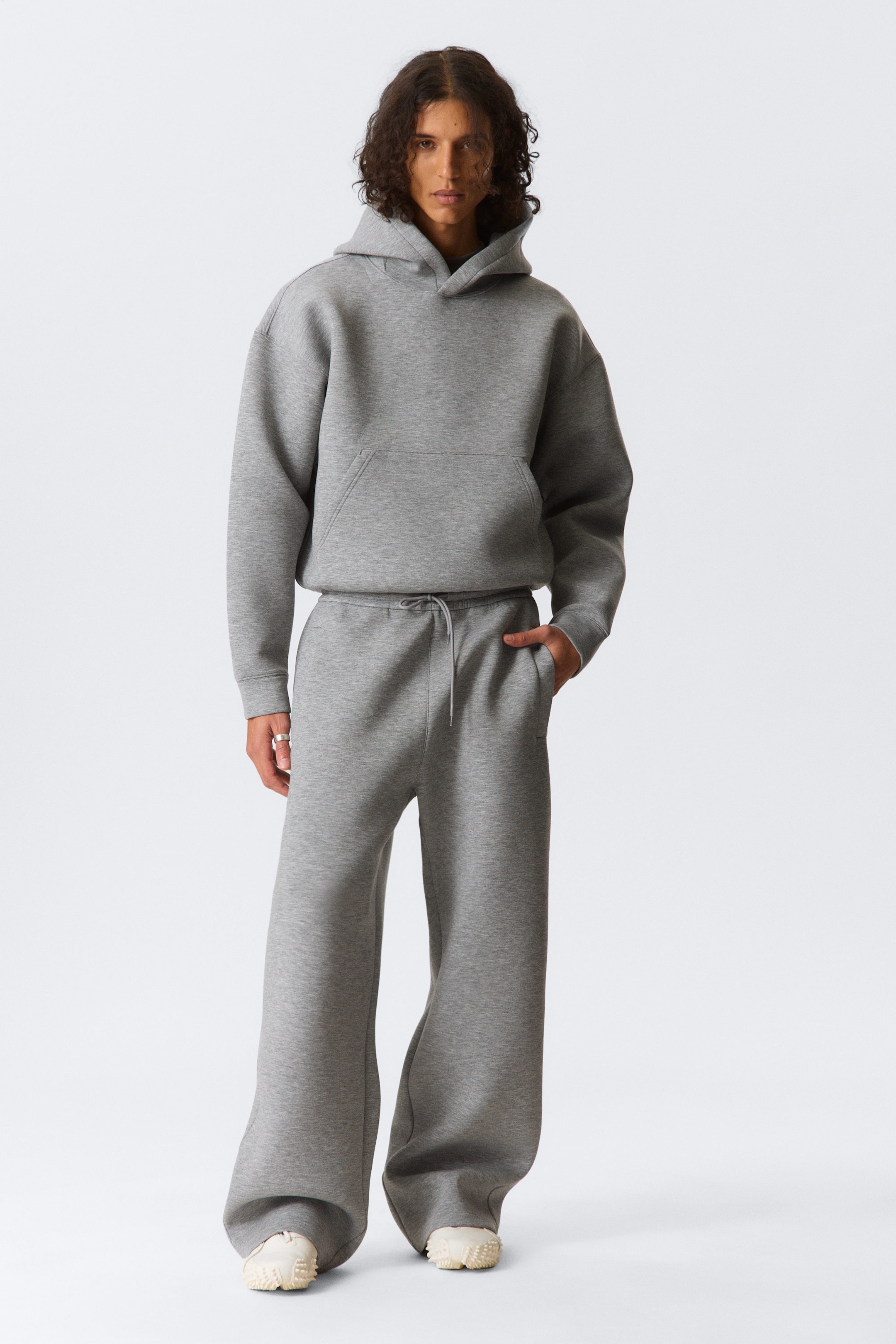 Grau meliert - Locker geschnittene Scuba-Sweatpants - 2