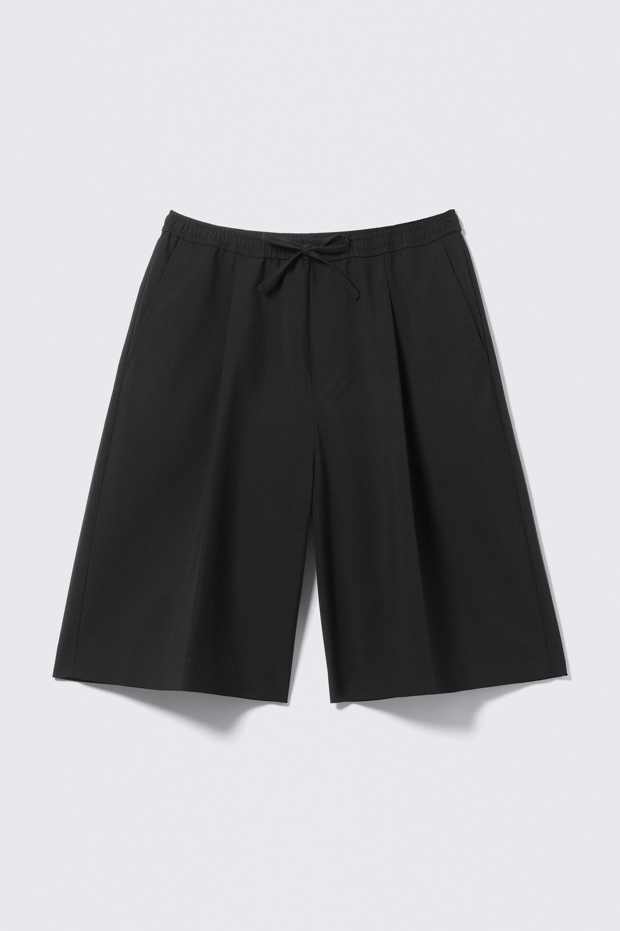 mid rise loose suiting shorts - Black | Weekday GB
