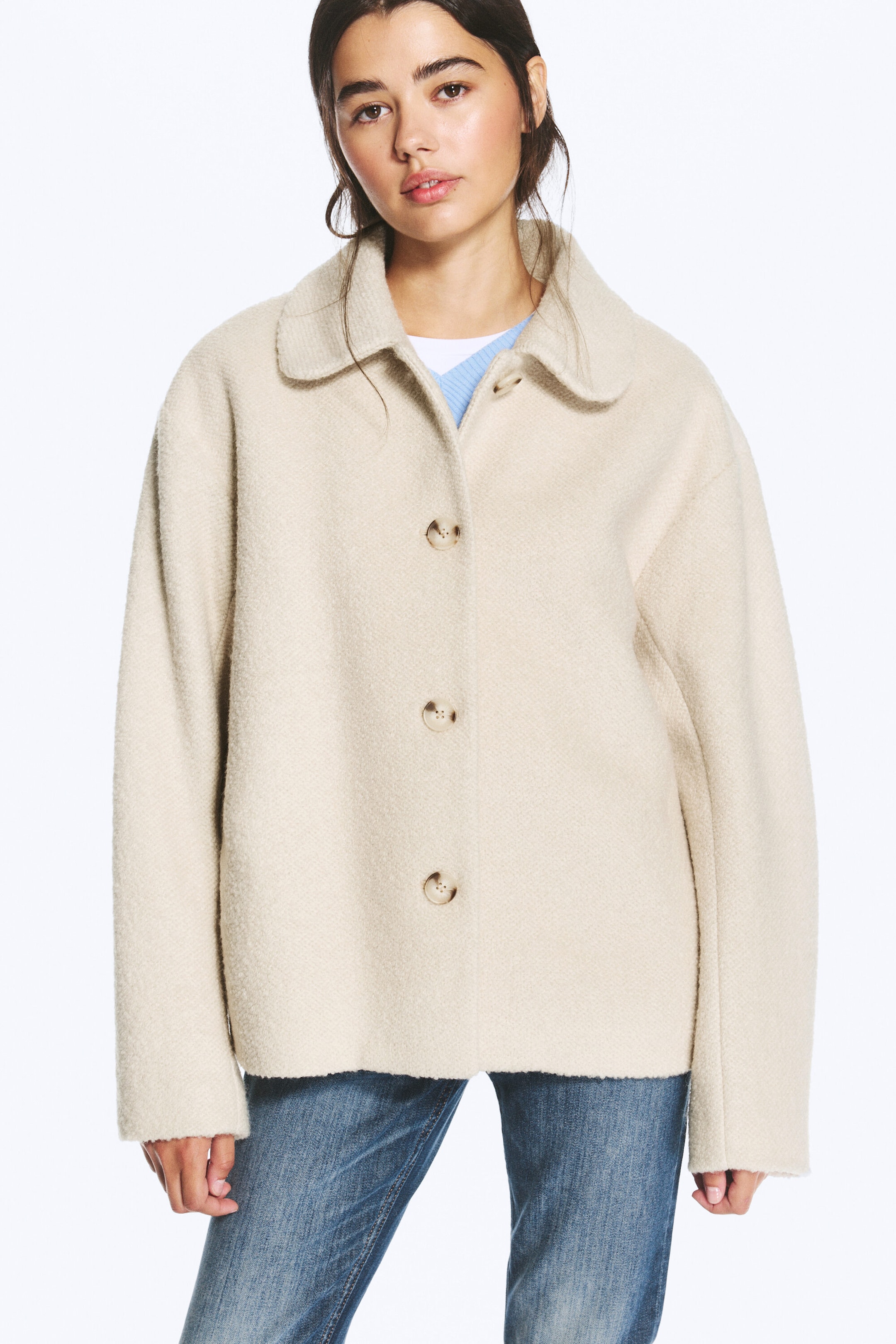 Staubiges Cremeweiß - Kastige Wollmischjacke mit Knöpfen - 2