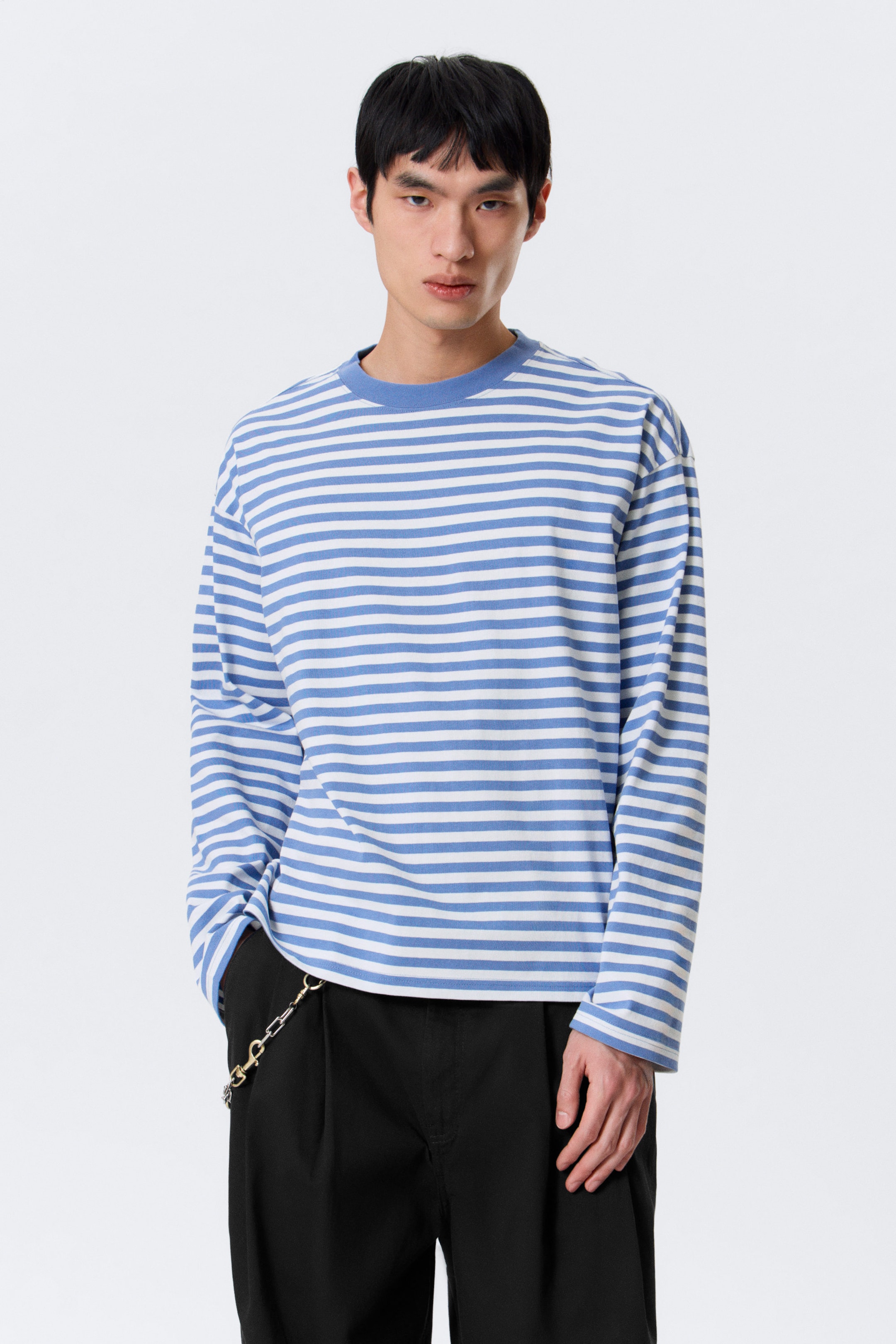 Blue & White Stripe - Loose Boxy Long-Sleeved T-shirt - 2