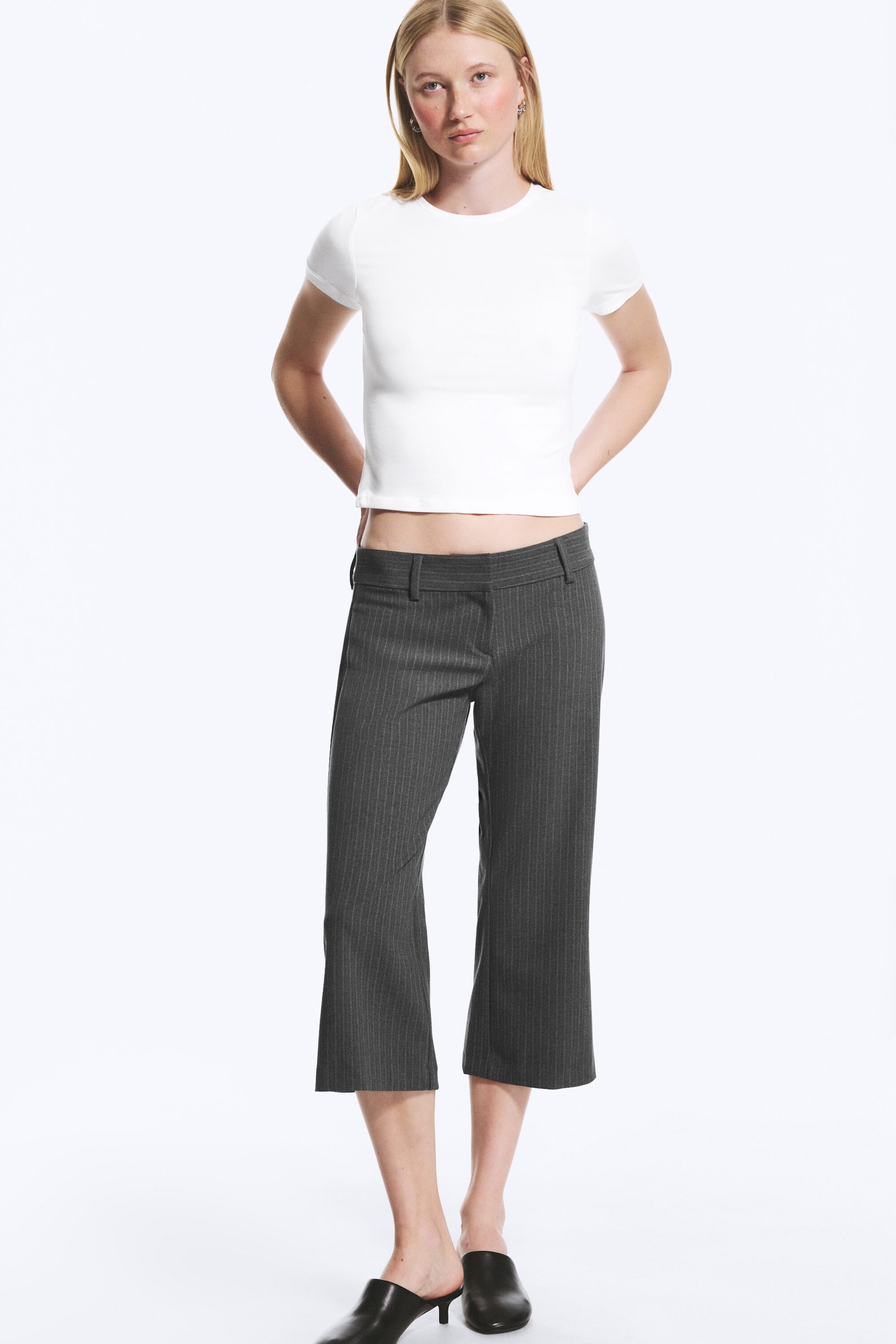 White - Slim Fitted T-shirt - 2