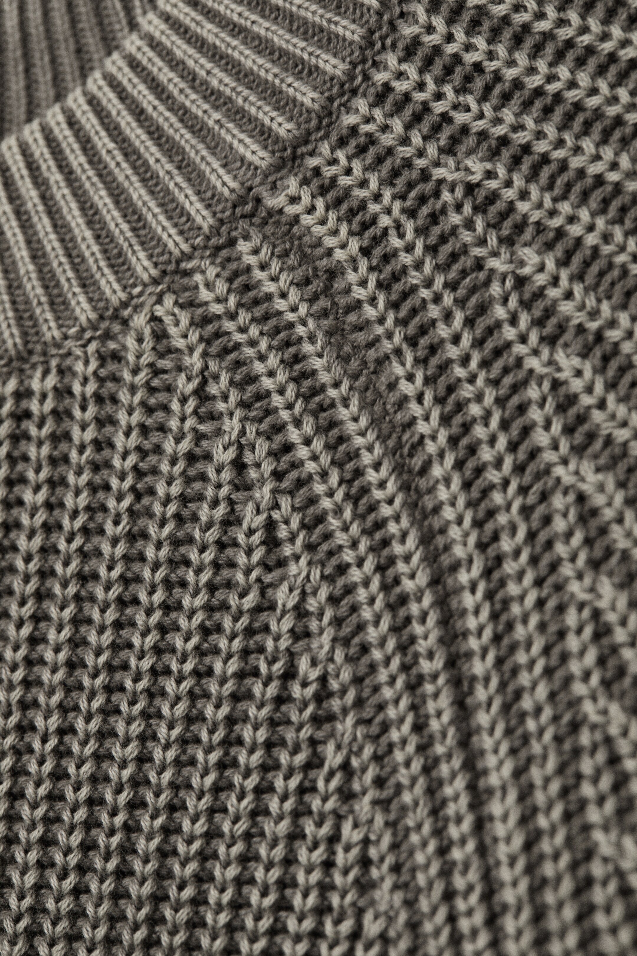 Zobacz większy obraz: Bawełniany sweter Relaxed Knitted - Washed Dark Grey Melange - ON | H&M PL 5