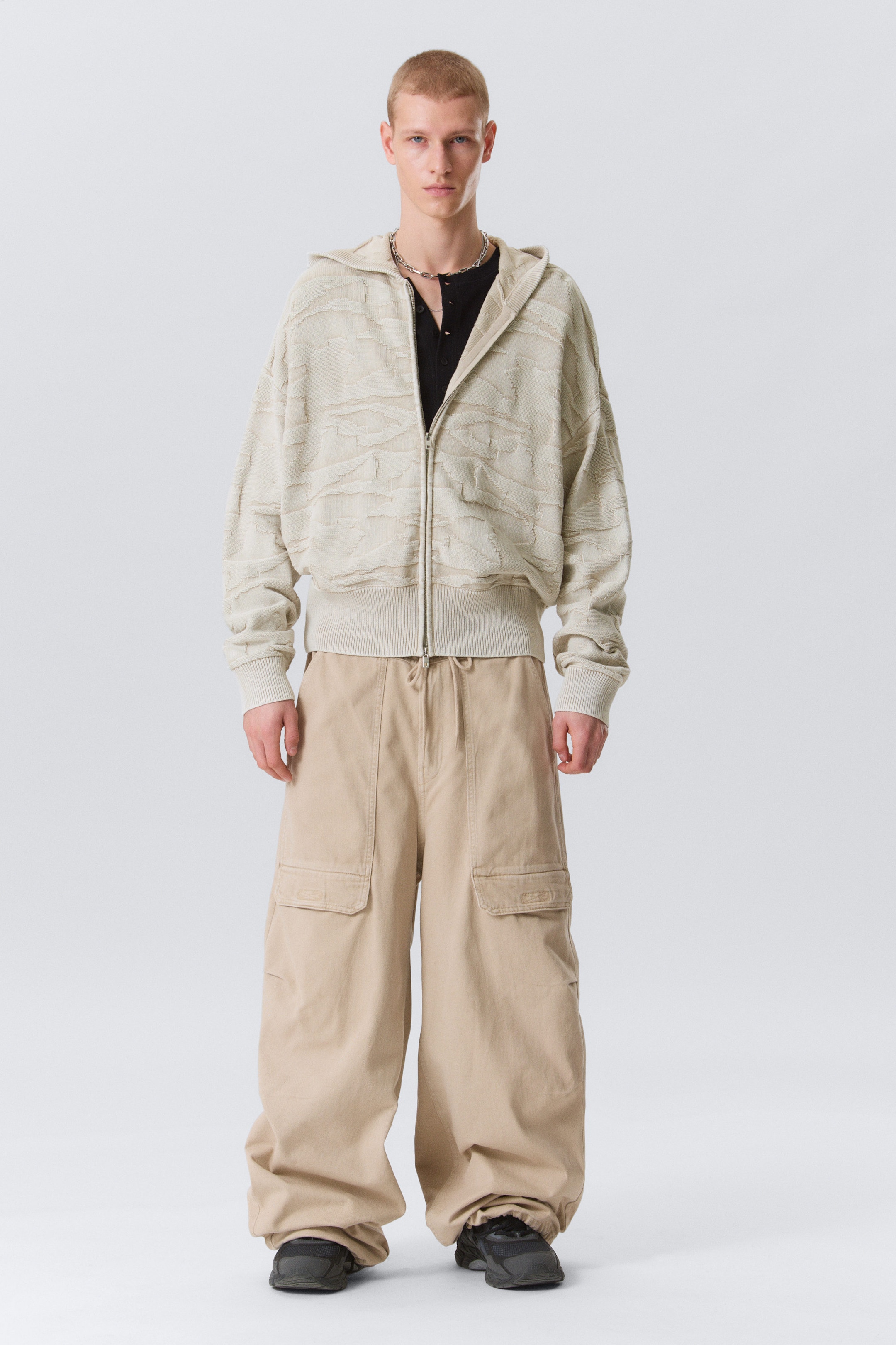 Light Patterned Beige - Boxy Textured Knit Zip Hoodie - 2