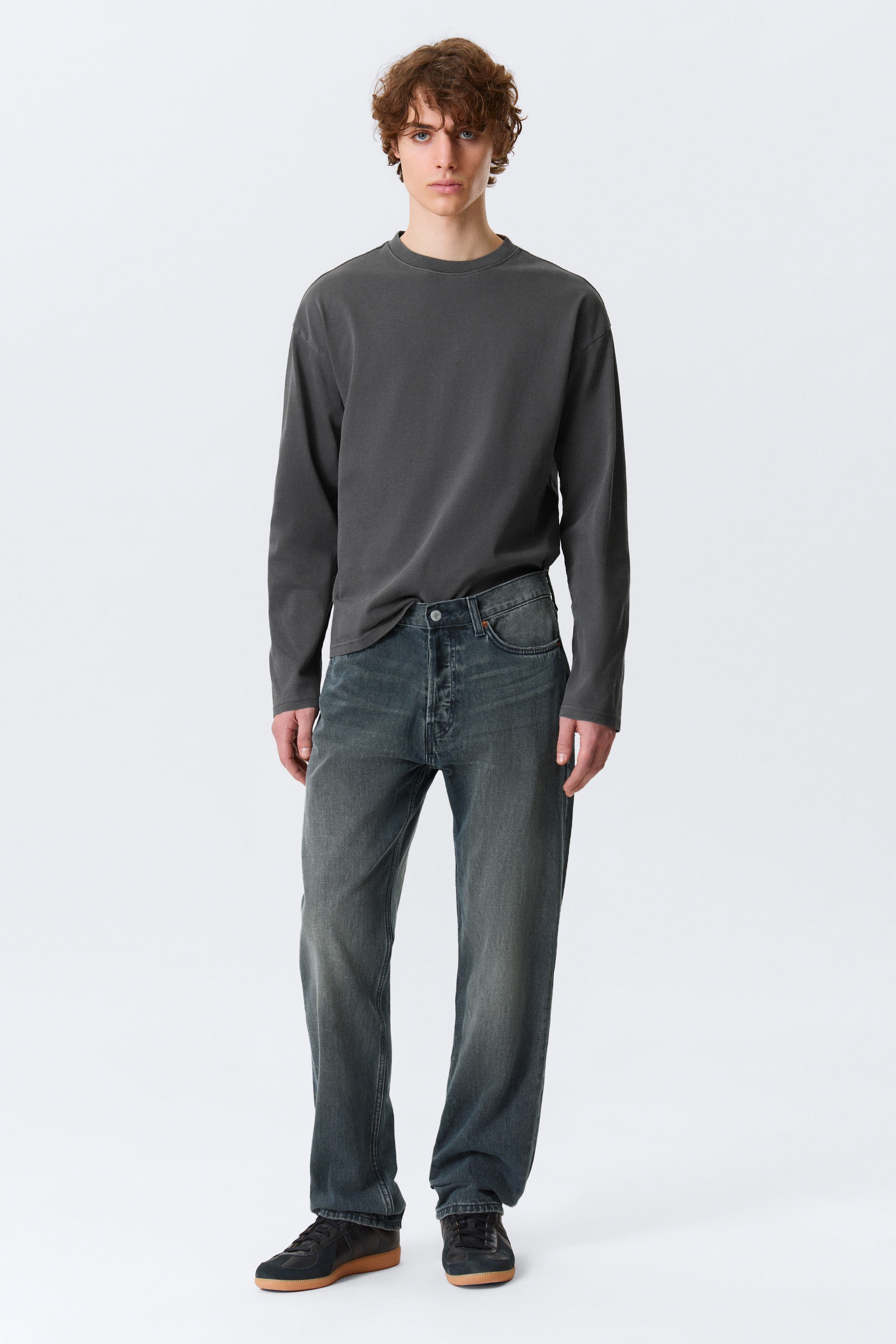 Space Mid Waist Relaxed Straight Leg Jeans - Kourtney Blue - Dunkelblau/Radio Blue - Mittelblau/Second Blue - Mittelblau/Tuned Black - Schwarz/Blue Stream - Mittelblau/Risso Black - Schwarz/Morgenblau - Dunkelblau/Eisenblau