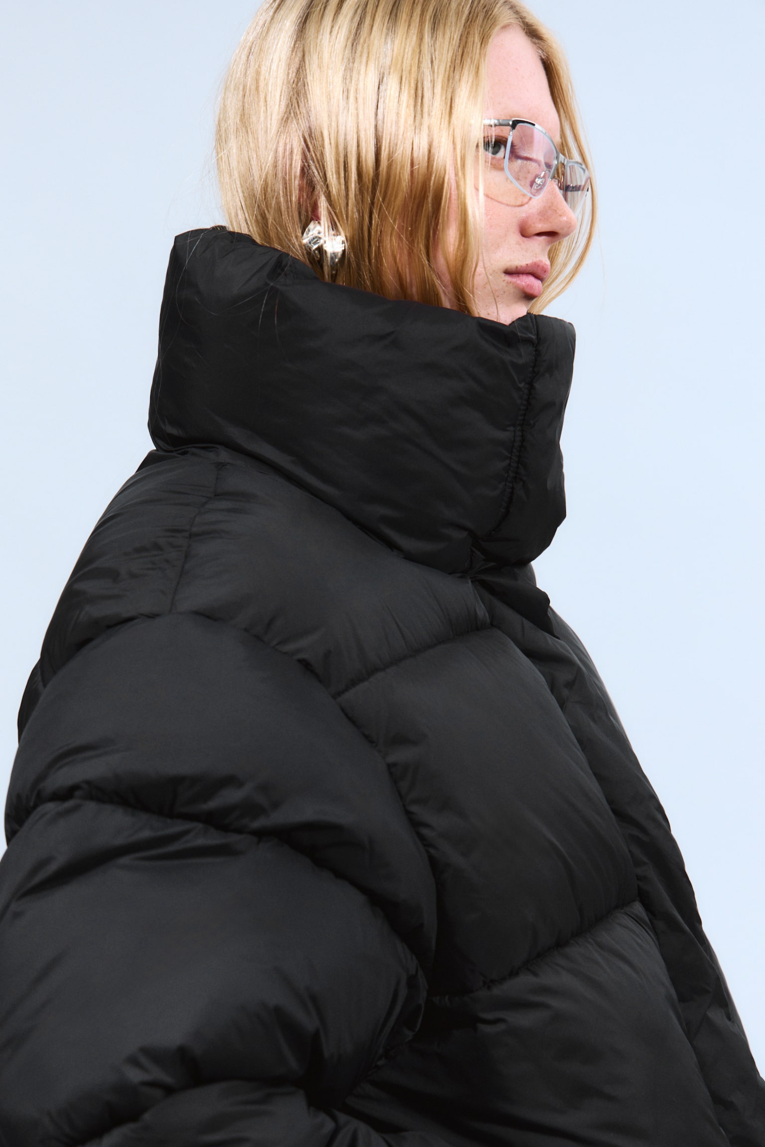 Short Oversized Puffer Jacket - Black/Dark Brown - 8