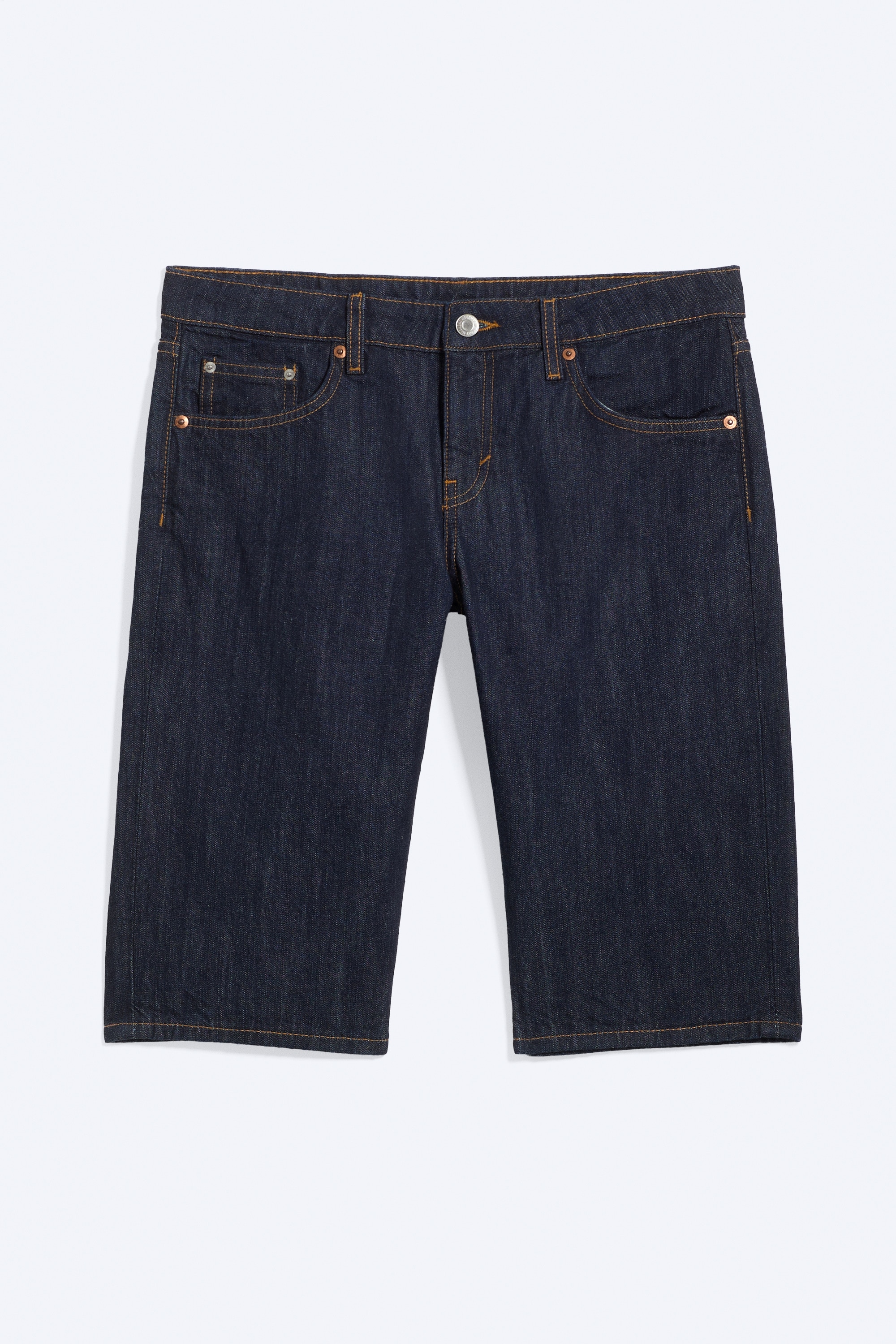 Atom Alacsony Derékú Normál Szabású Térdig Érő Farmer Rövidnadrág - Blue Rinse - Sötétkék