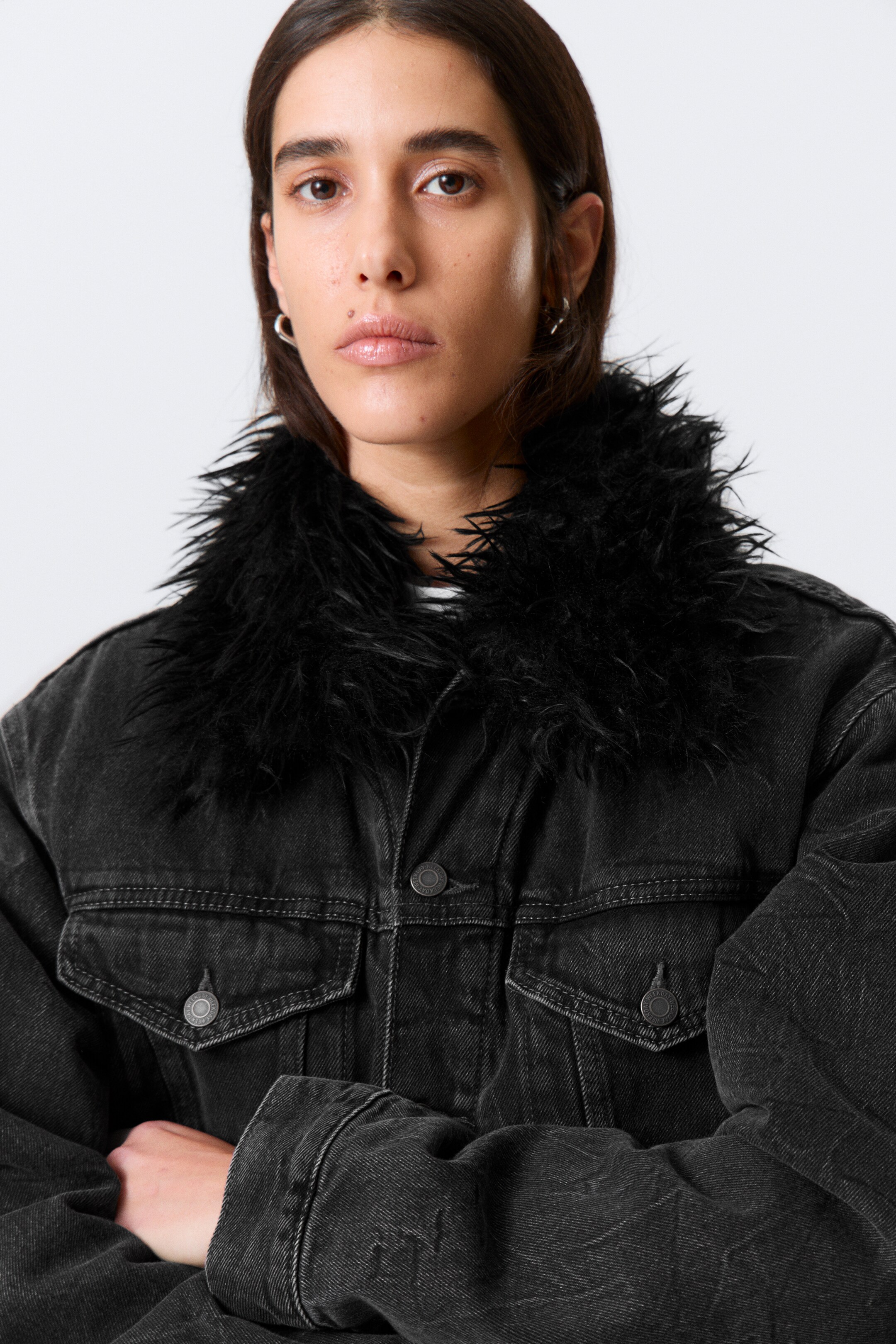 Zobrazit větší obrázek: Prošívaná džínová bunda - Risso Black - černá - MUŽI | H&M CZ 6