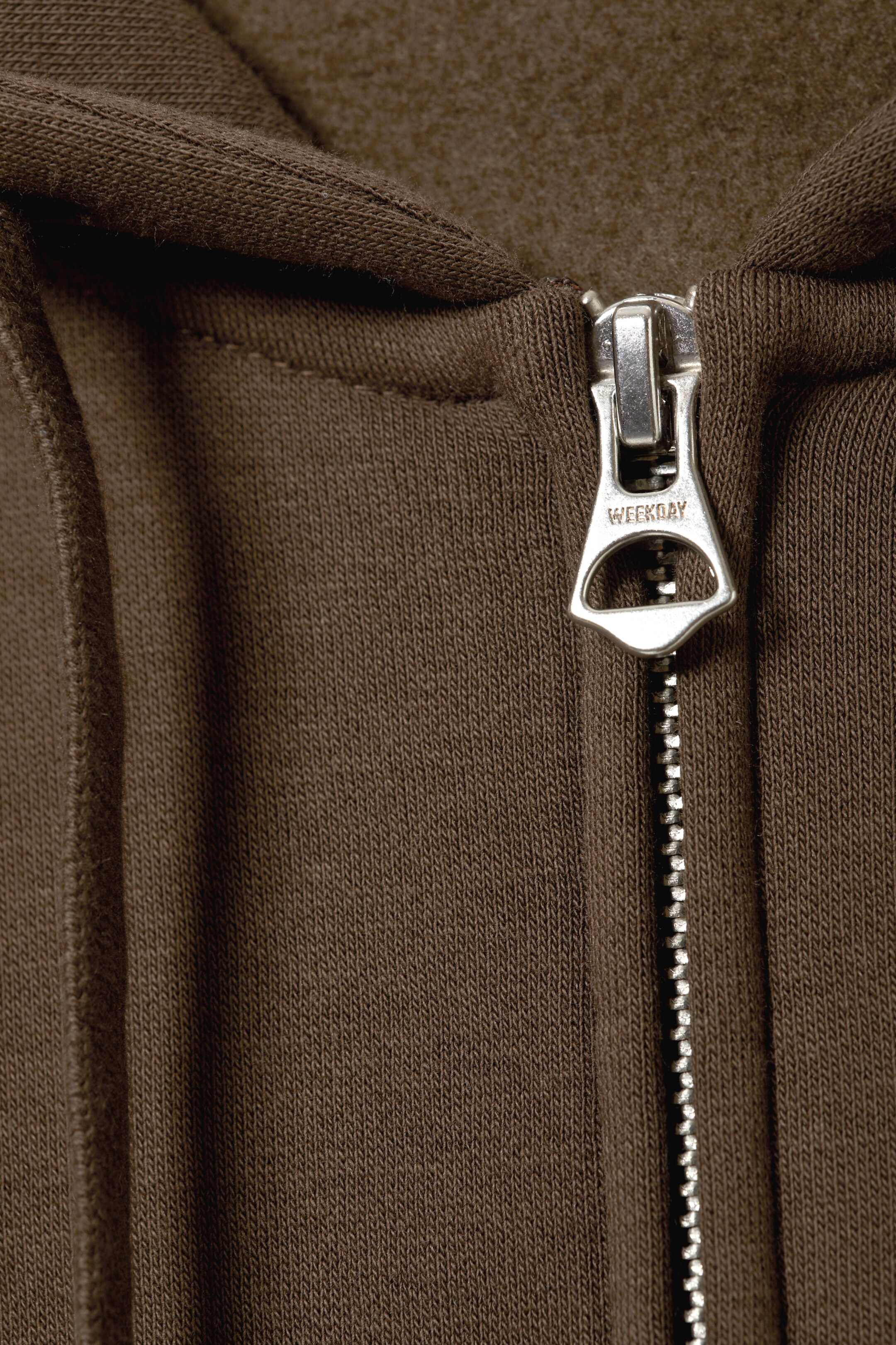 Zobrazit větší obrázek: Boxy Midweight Zip Hoodie - Dark Brown - MUŽI | H&M CZ 2