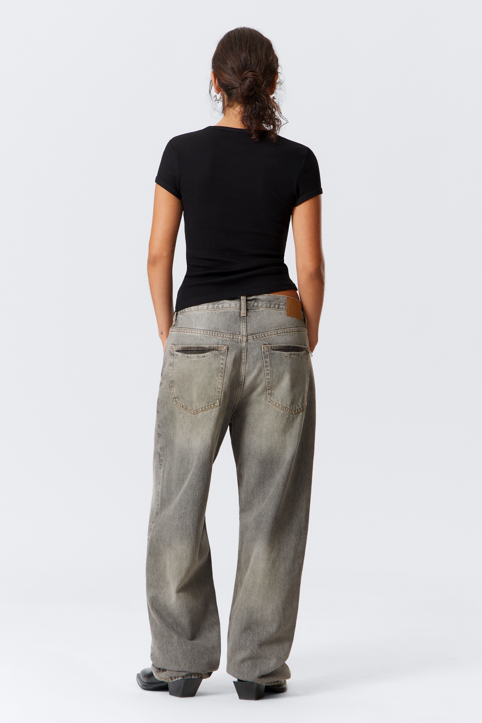 Jeans Galaxy straight leg con vestibilità loose - Canyon Grey – Grigio medio/Second Blue - Blu/2000 Blue – Blu medio/Port Blue – Azzurro/Tuned Black – Nero/Brick Blue – Azzurro/90s Blue – Blu medio/Blue Fade – Blu medio/Deep Sea Blue - Blu scuro/Steel Blue - Medium Blue/Gasoline Blue - Medium Blue/Ice Blue - Light Blue/Monolith Grey - Light Grey/Blue Era - Medium Blue/Aeon Blue - Light Blue/Moss Blue - 6