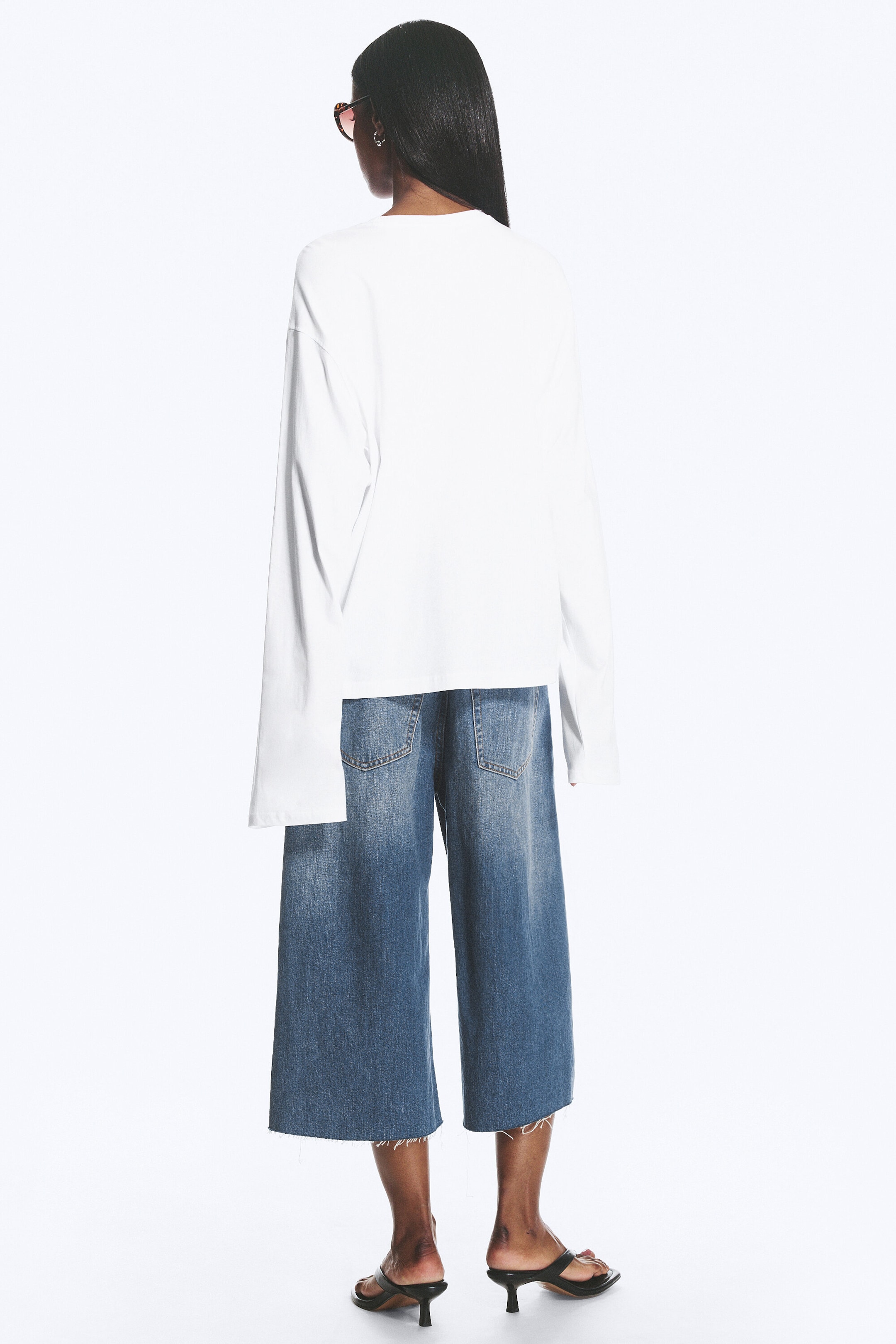 White - Long-Sleeved Boxy Cotton T-shirt - 2