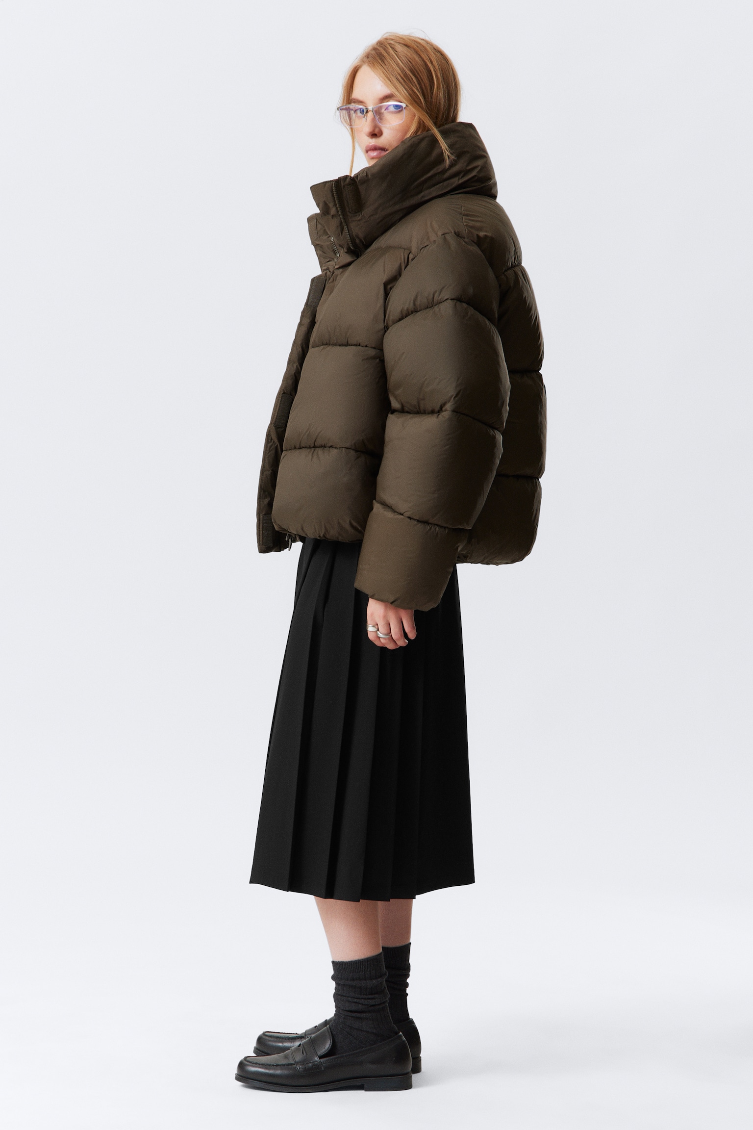 Short Oversized Puffer Jacket - Dark Brown/Black - 3