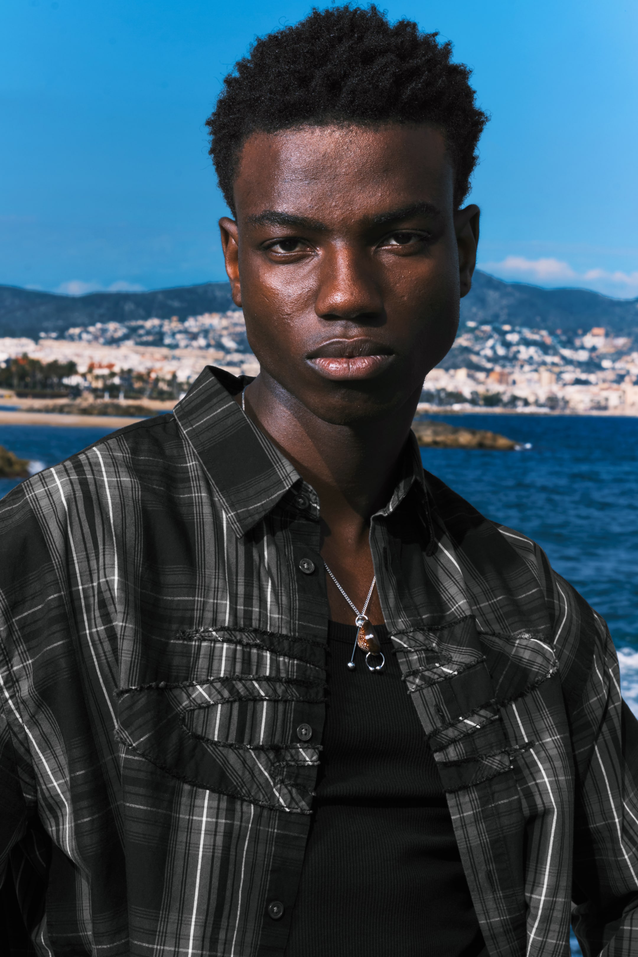 Größeres Bild anzeigen: Langärmliges Baumwoll-Karohemd mit Patches - Schwarz kariert - Men | H&M AT 2