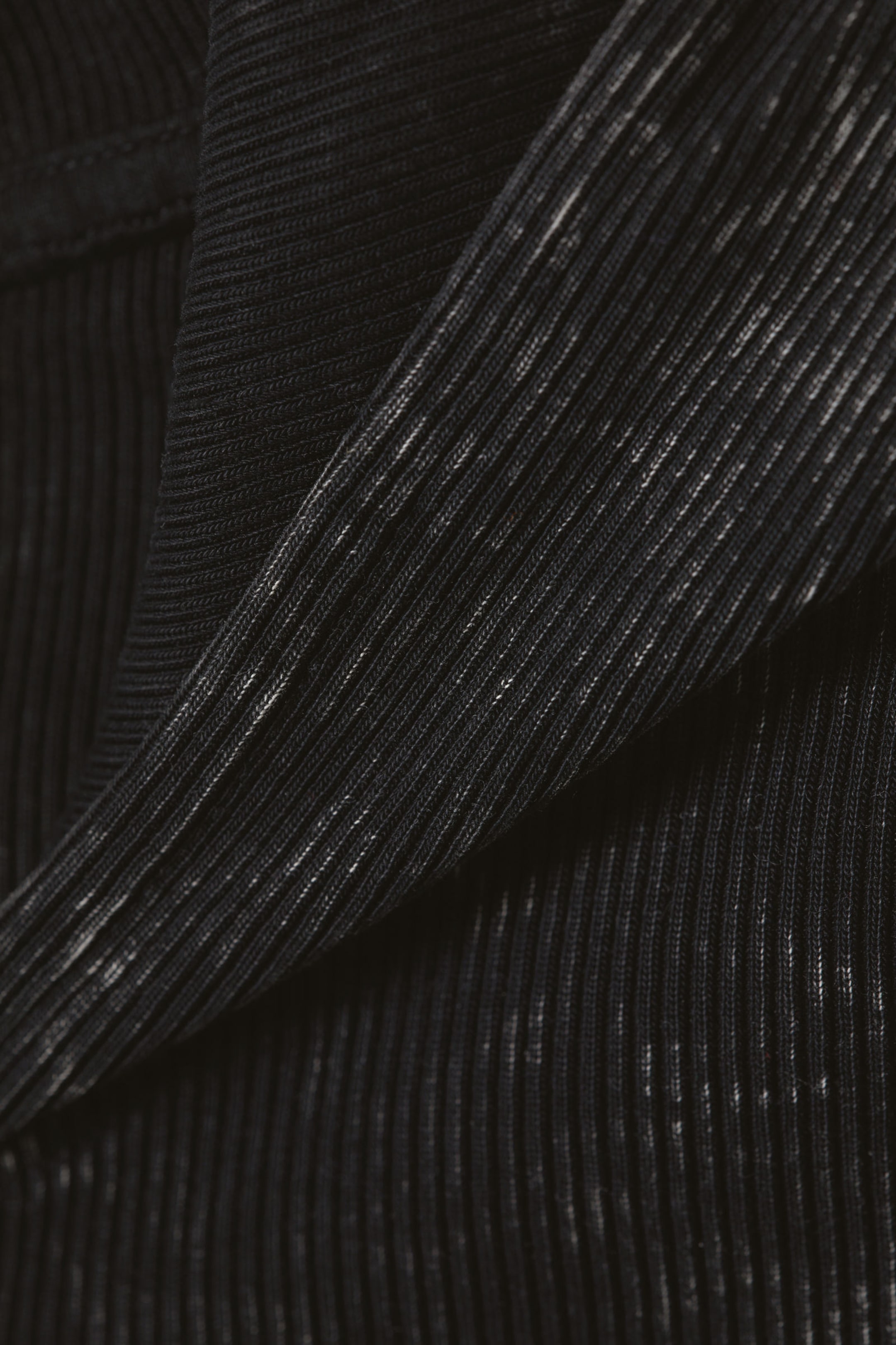 Dyed Black - Dyed Fitted Zip Hoodie - 2