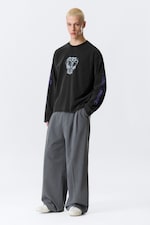 Schwarz - "Midnight Nightmare" - Kastiges Langarmshirt mit Grafikprint - 1