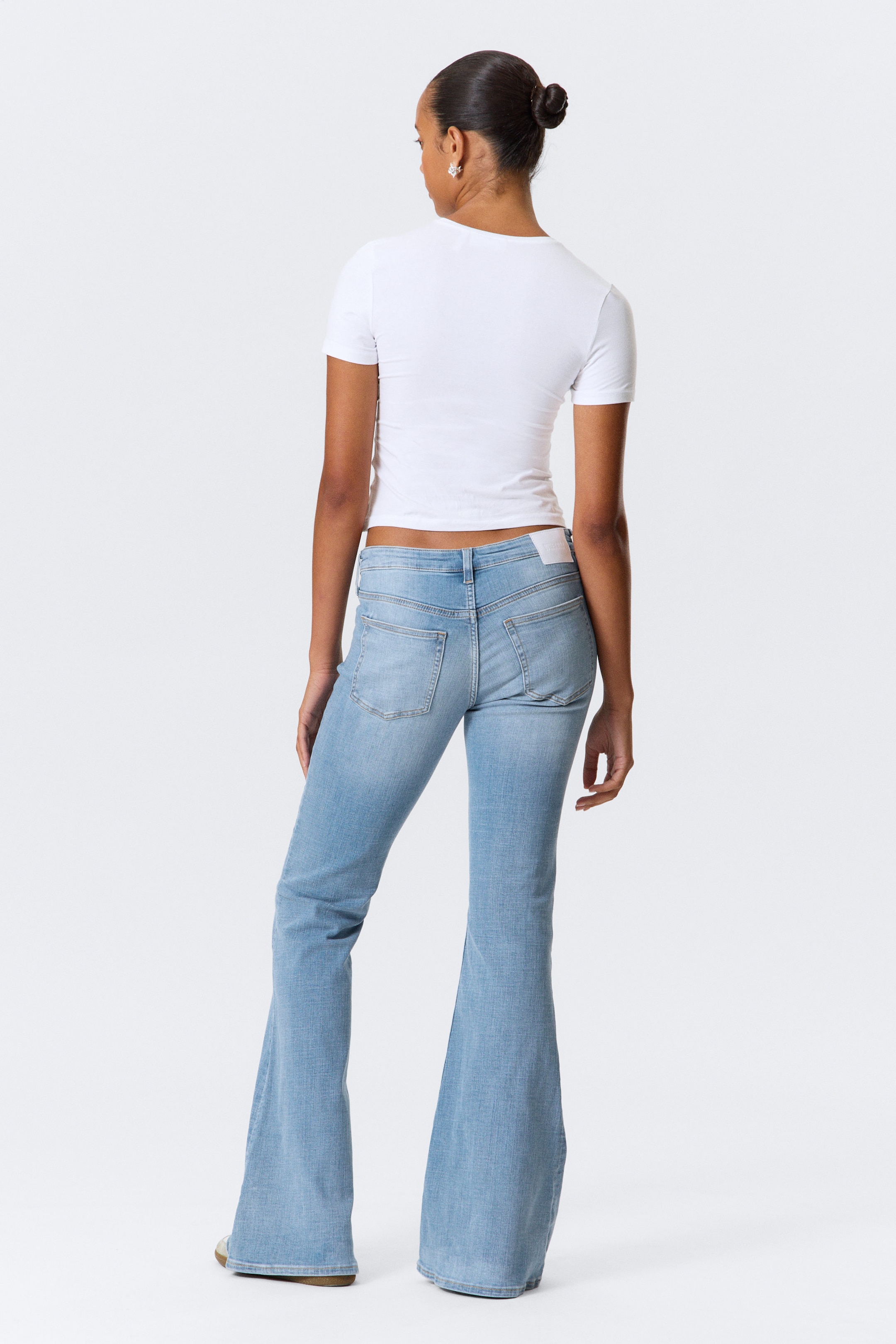 Climb Blue - Ljusblå - Katsumi low waist slim flared leg jeans - 3