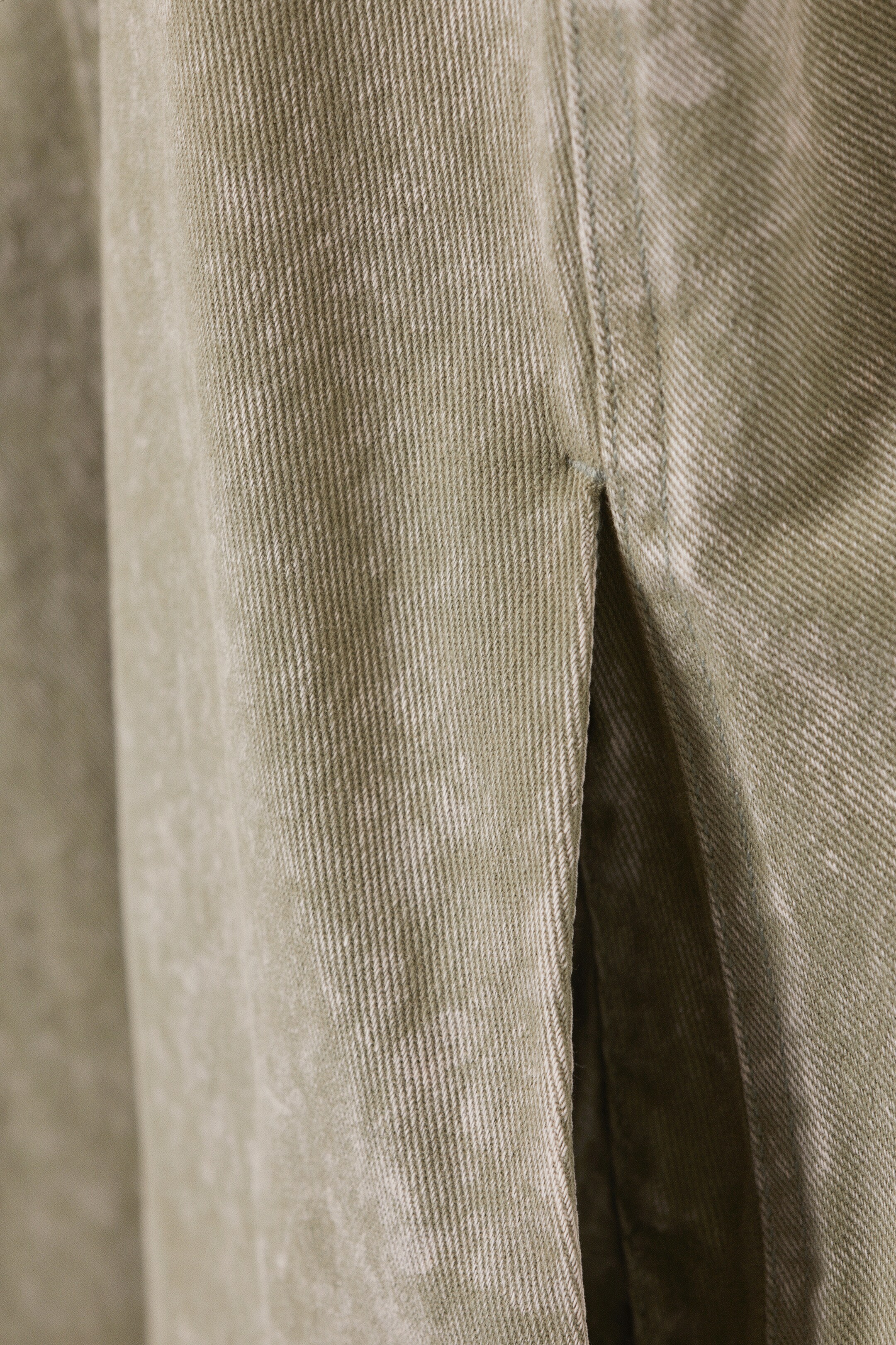 Grotere afbeelding bekijken: Mouwloze mini-jurk van katoenen twill - Washed Kahki Green - DAMES | H&M NL 6