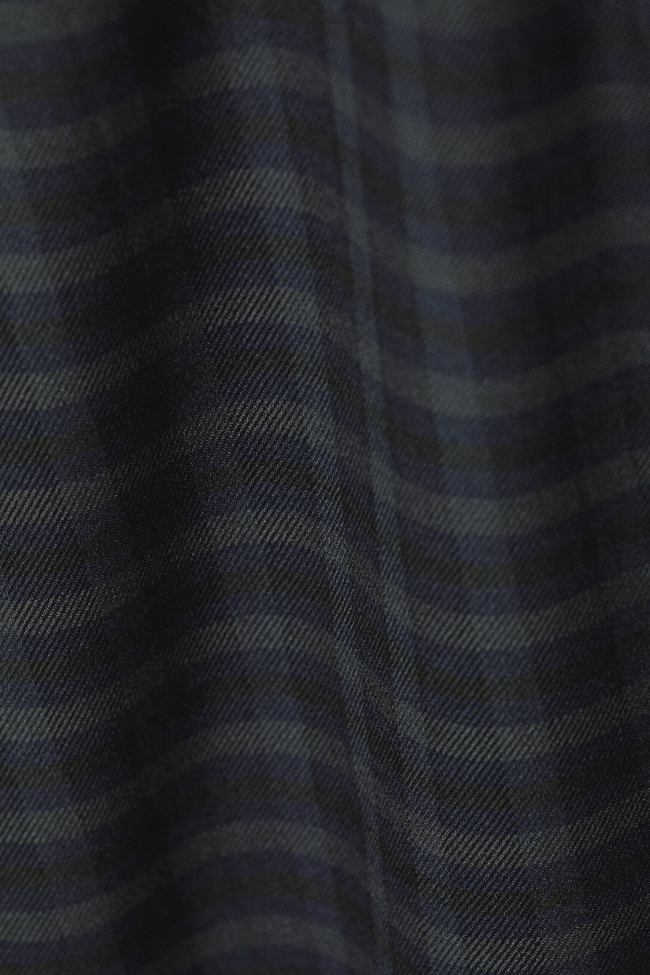 Zobacz większy obraz: Luźne spodnie garniturowe w kratę - Ciemnoniebieska krata - ONA | H&M PL 2