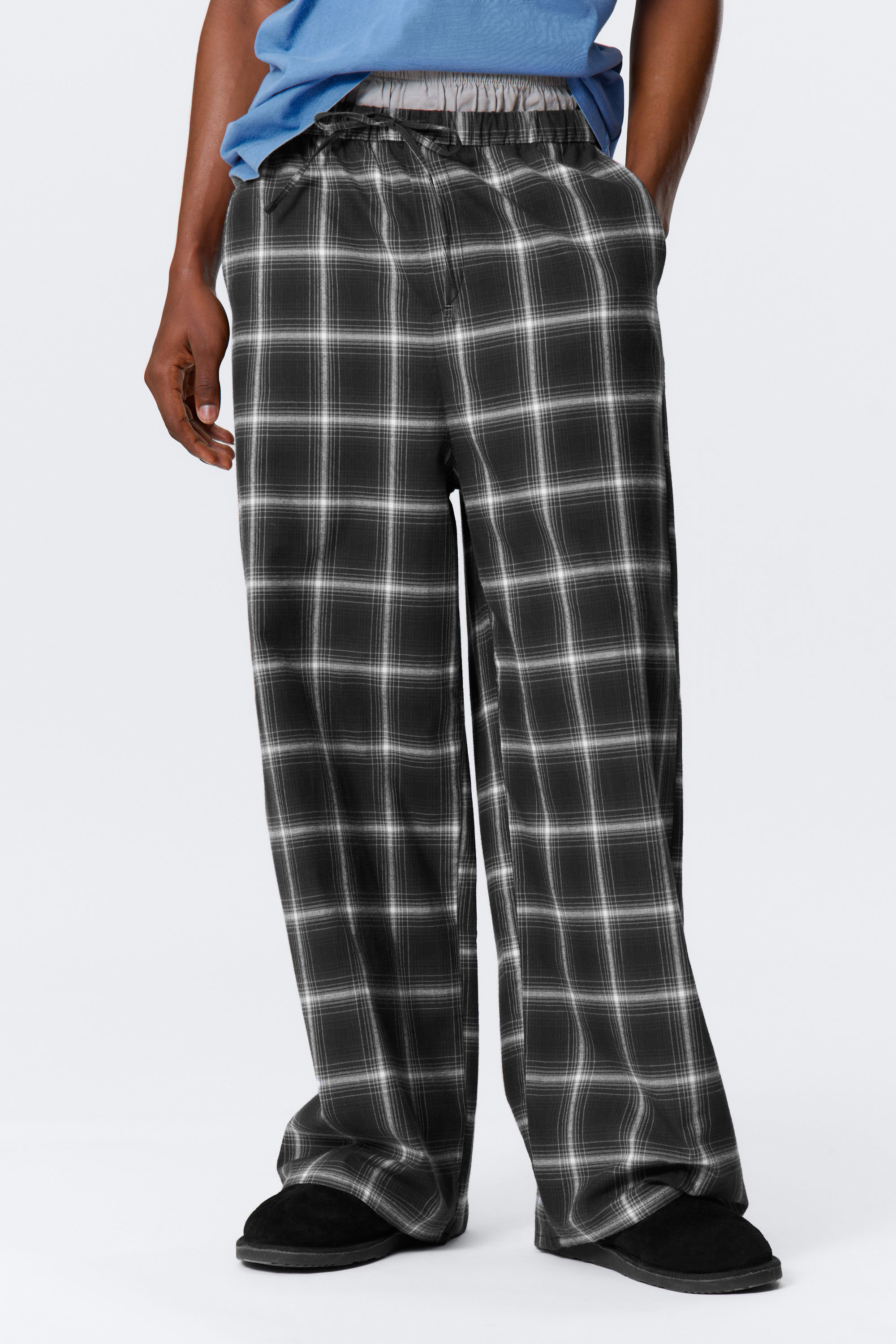 Checked Black - Relaxed Flannel Pyjama Trousers - 2