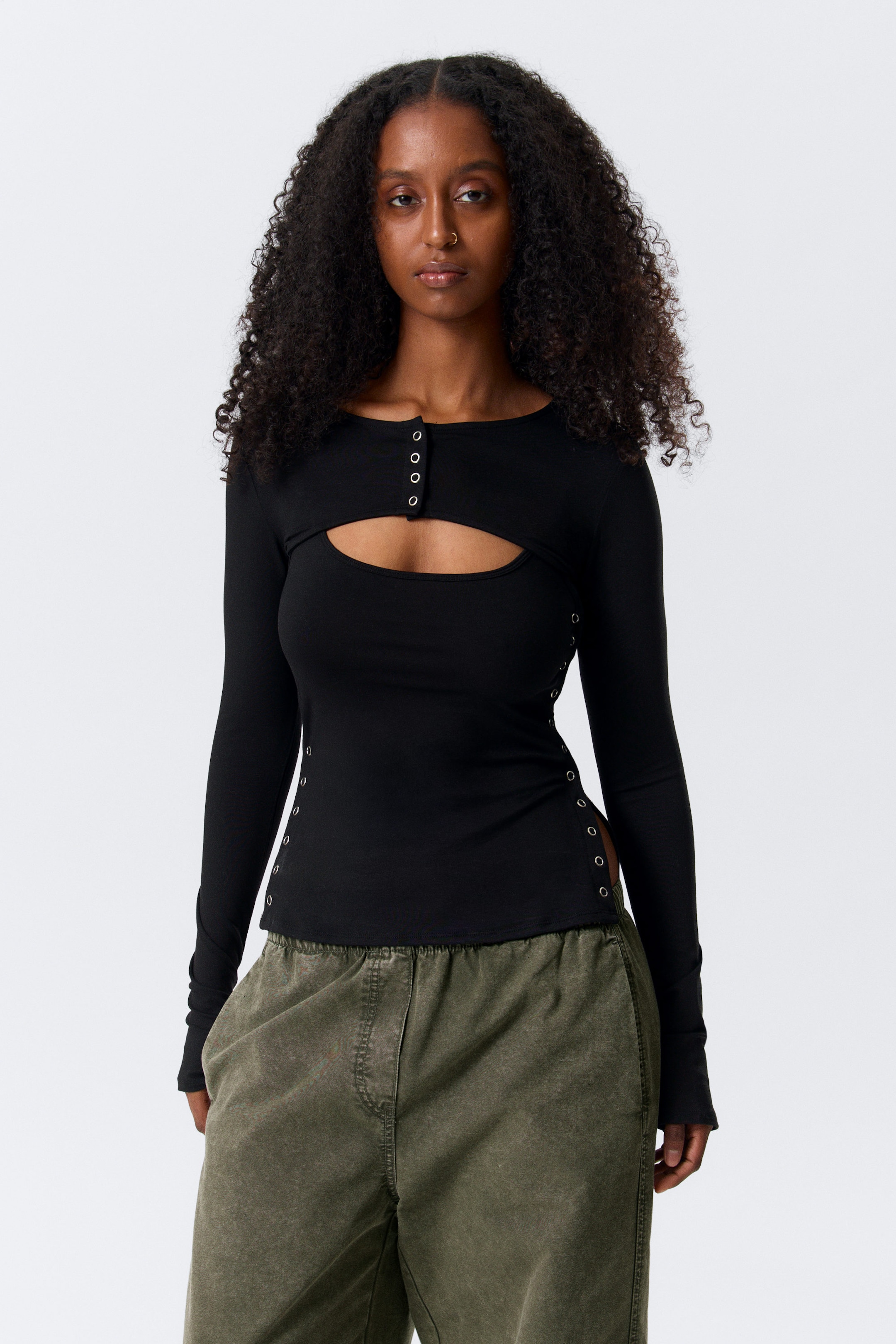 Schwarz - Zweiteiliges Bolero-Top mit Layering-Design - 2