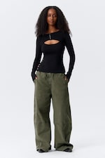 Schwarz - Zweiteiliges Bolero-Top mit Layering-Design - 0