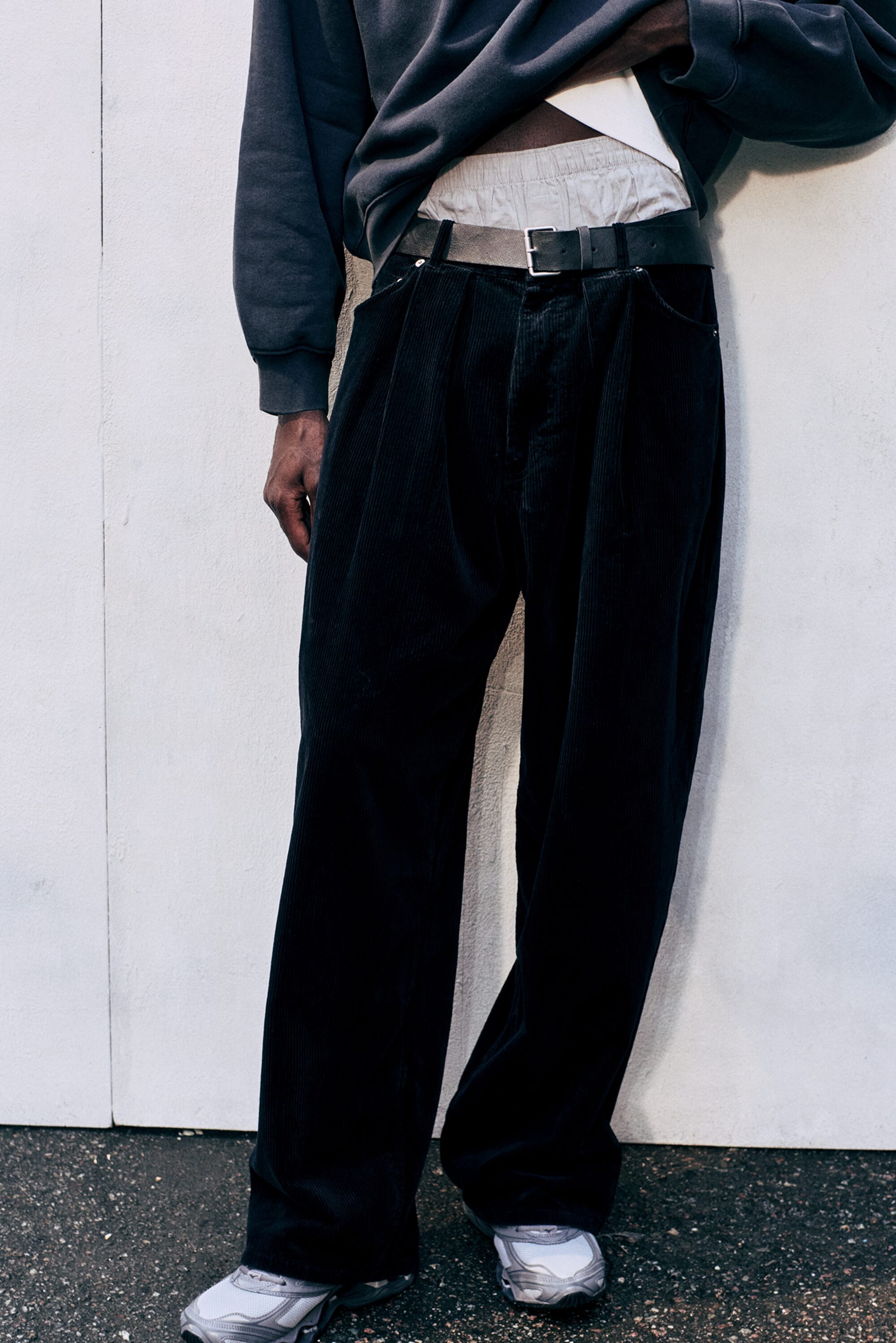 Black - Pleated Corduroy Baggy Trousers - 2