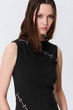 Black - Slim Pierced Seam Sleeveless Top - 2