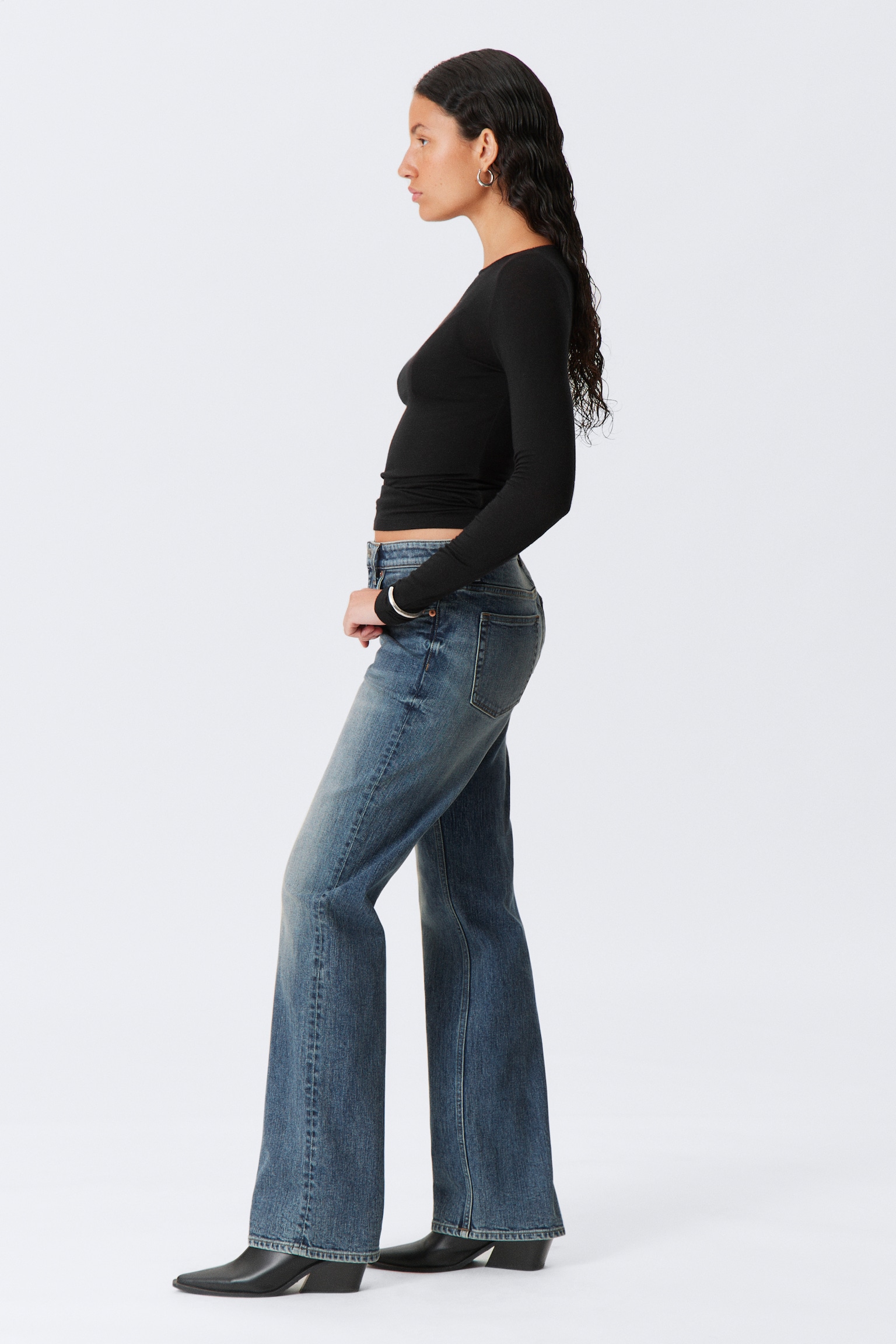 Jeans Bootcut Slim de Cintura Média - Azul Trovoada - Azul Escuro/Paloma Preto - Preto/Perseus Blue - Azul Médio - 3