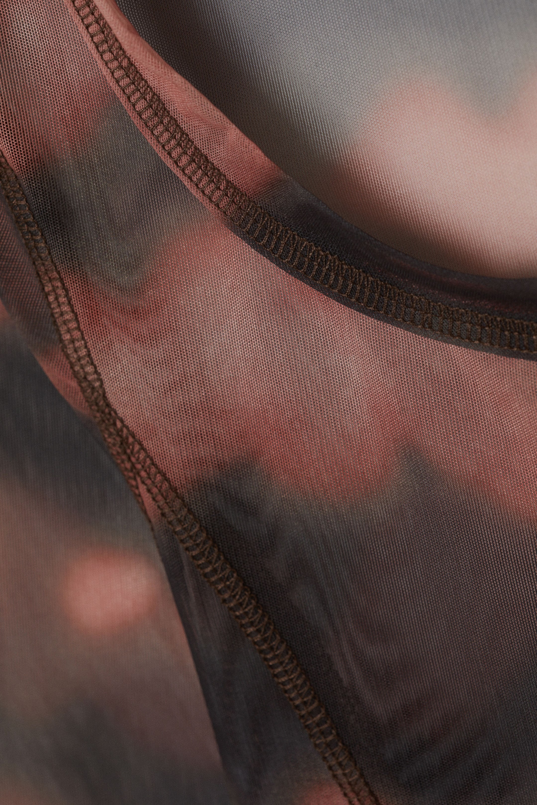 Pink Blurred Stains - Long-Sleeved Mesh Top - 4