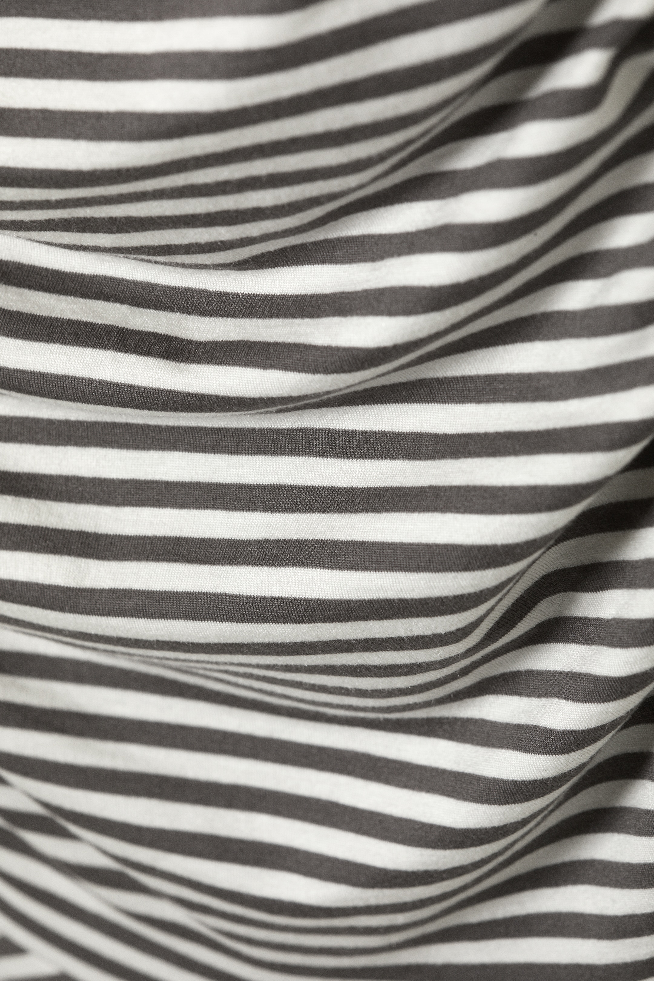 Grotere afbeelding bekijken: Ruched Tube Mini Dress - White & Dark Mole Stripe - DAMES | H&M BE 5