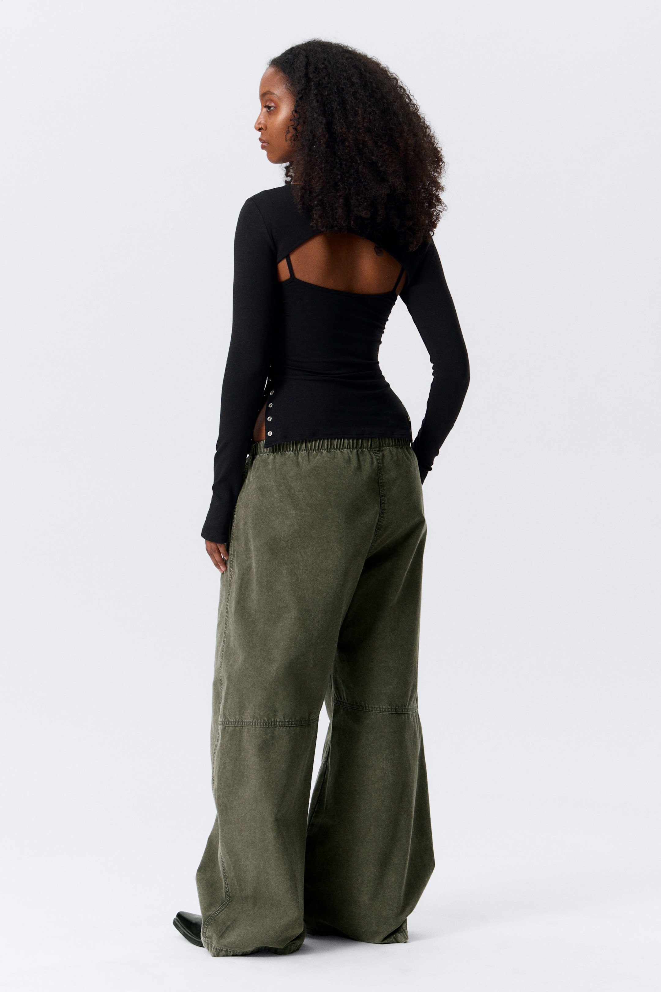 Schwarz - Zweiteiliges Bolero-Top mit Layering-Design - 4