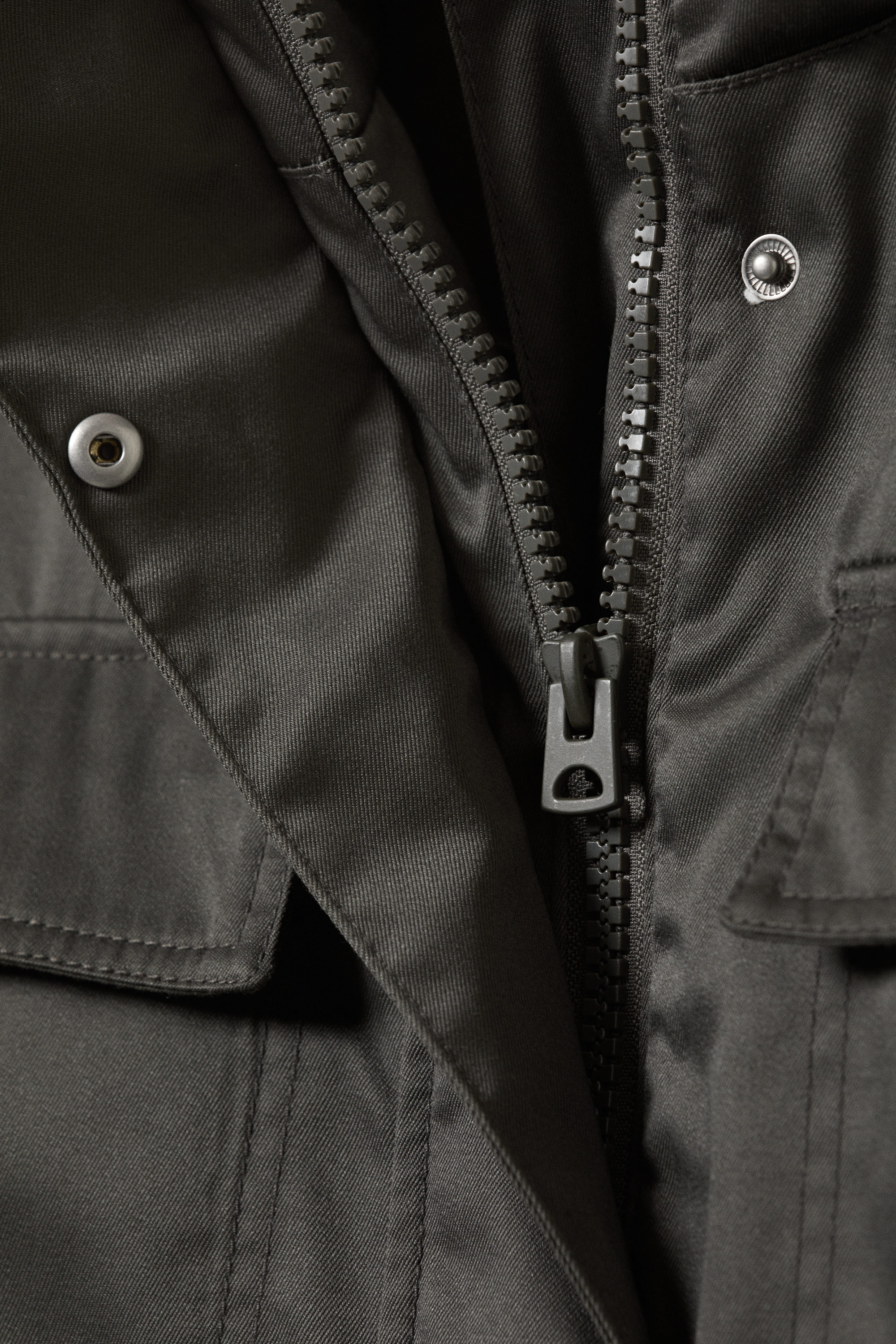 Mörkgrå - Oversized vadderad utilityjacka - 3