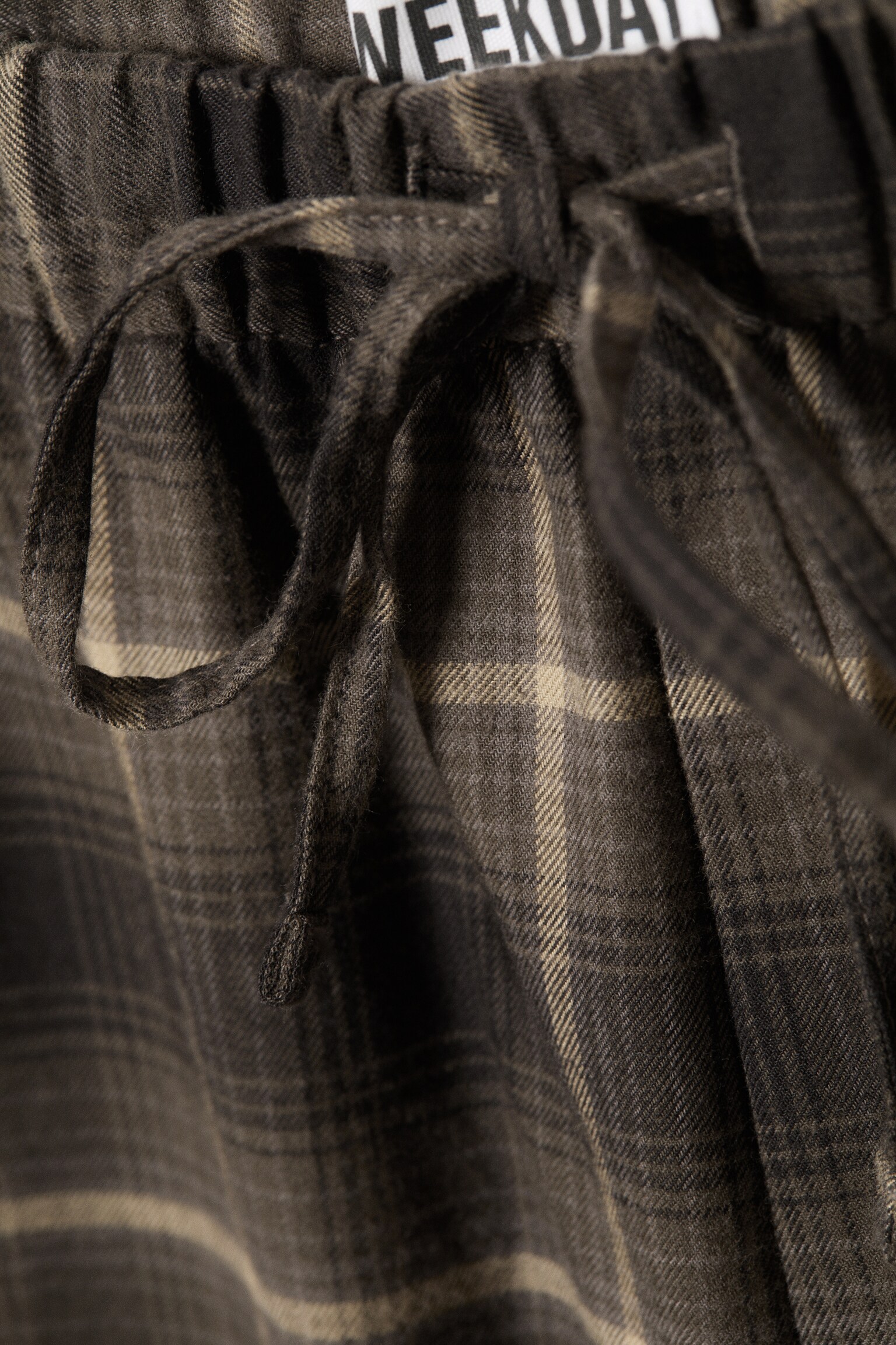 Relaxed Flannel Pyjama Trousers - Checked Dark Brown/Checked White/Checked Black - 3